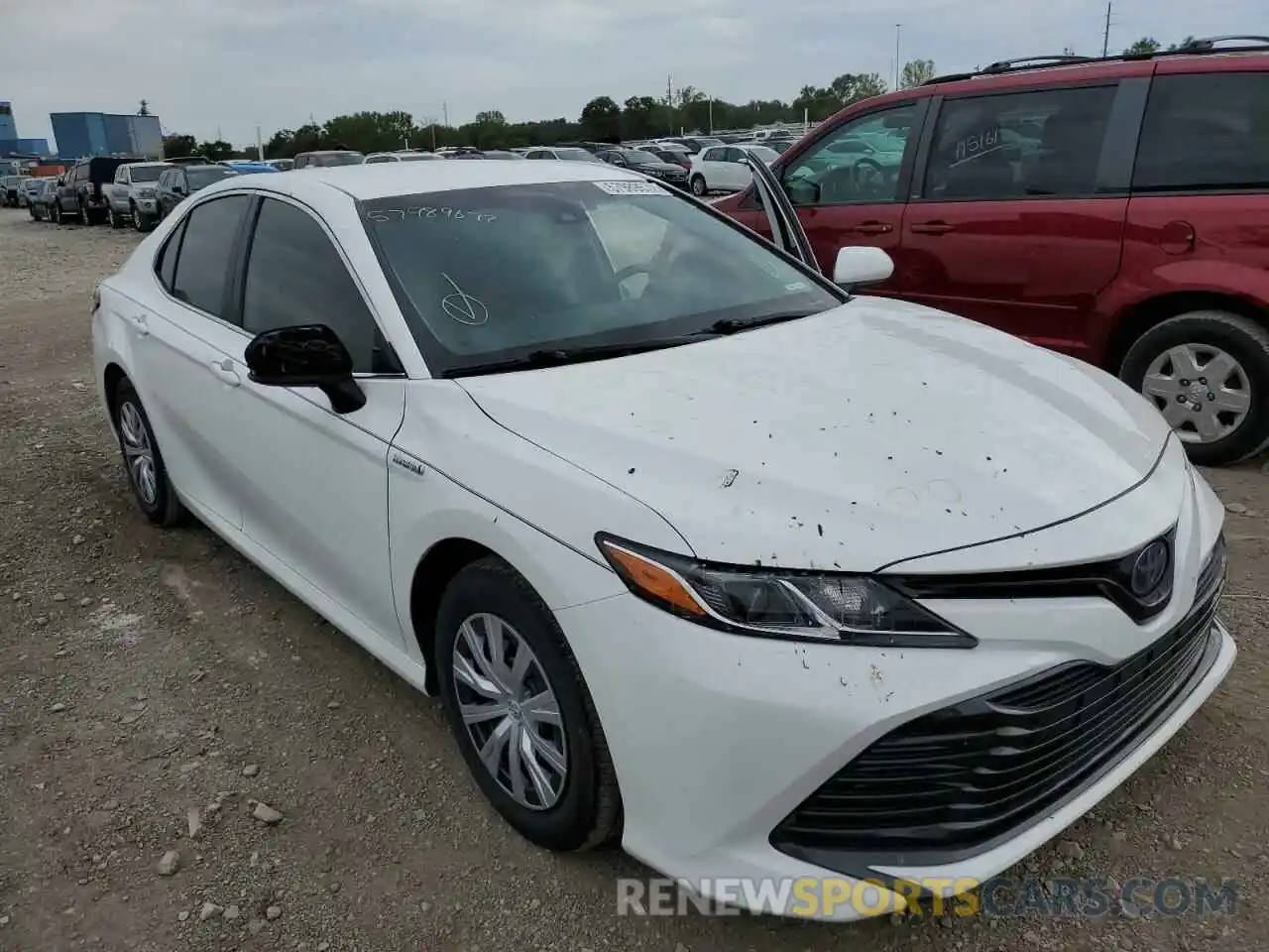 1 Photograph of a damaged car 4T1B31HK7KU005571 TOYOTA CAMRY 2019