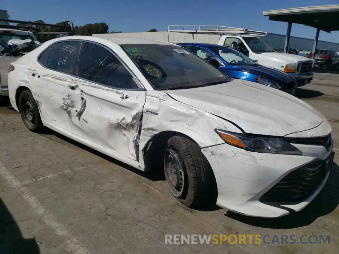 9 Photograph of a damaged car 4T1B31HK7KU005828 TOYOTA CAMRY 2019