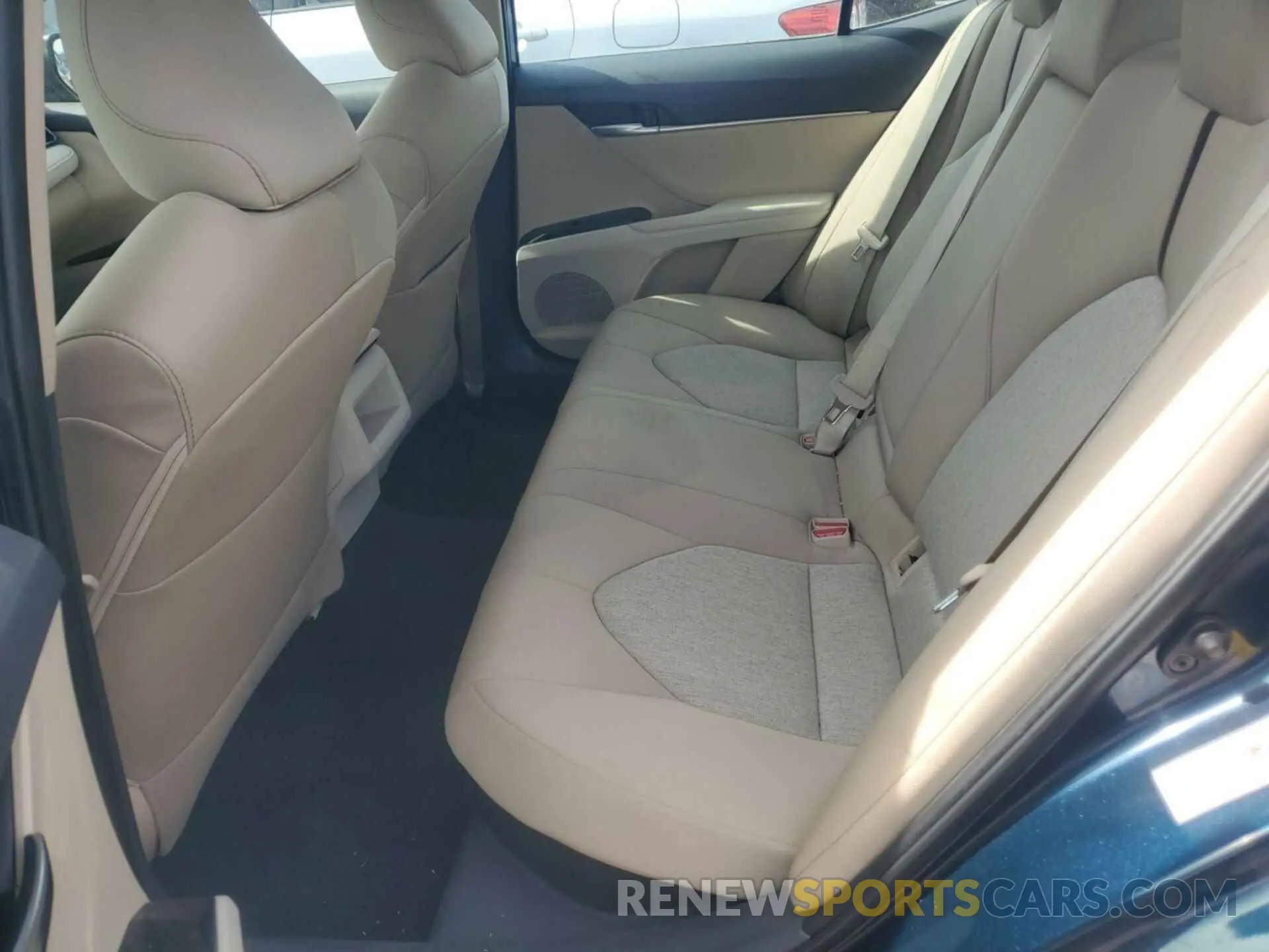 13 Photograph of a damaged car 4T1B31HK7KU007661 TOYOTA CAMRY 2019