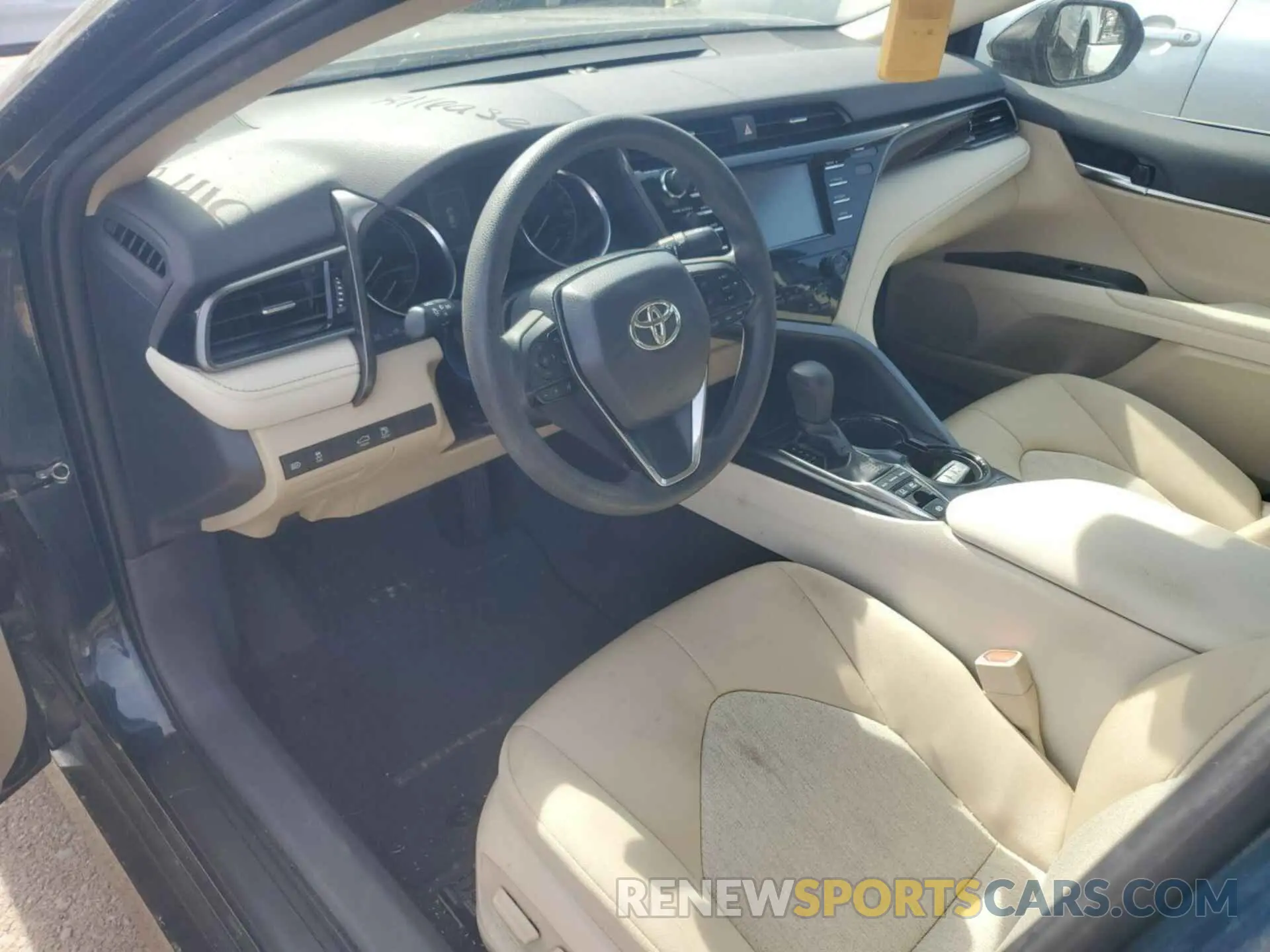 8 Photograph of a damaged car 4T1B31HK7KU007661 TOYOTA CAMRY 2019