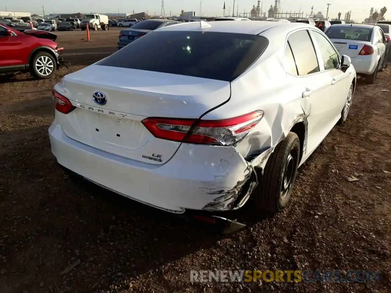 4 Photograph of a damaged car 4T1B31HK7KU008020 TOYOTA CAMRY 2019