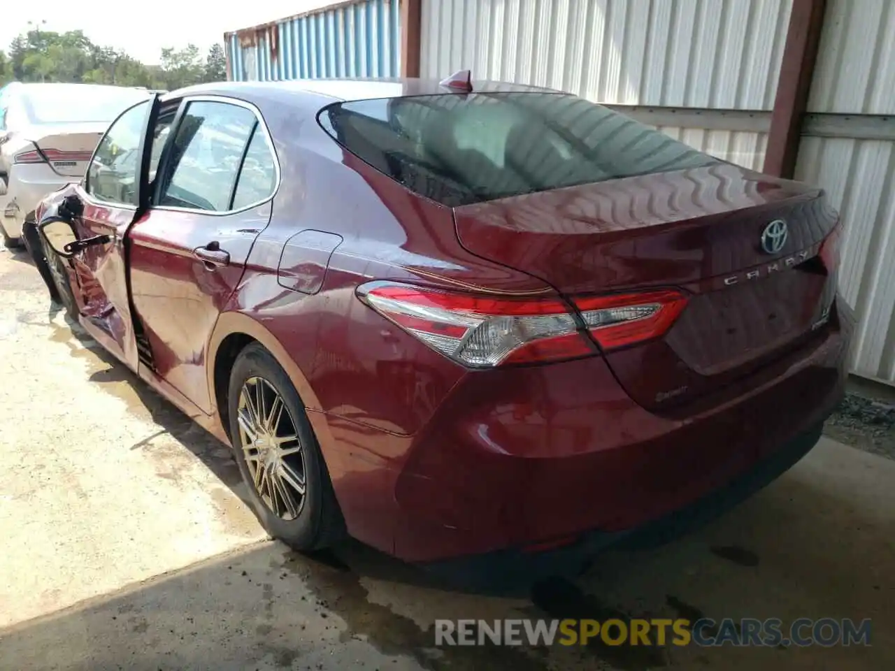 3 Photograph of a damaged car 4T1B31HK7KU510610 TOYOTA CAMRY 2019