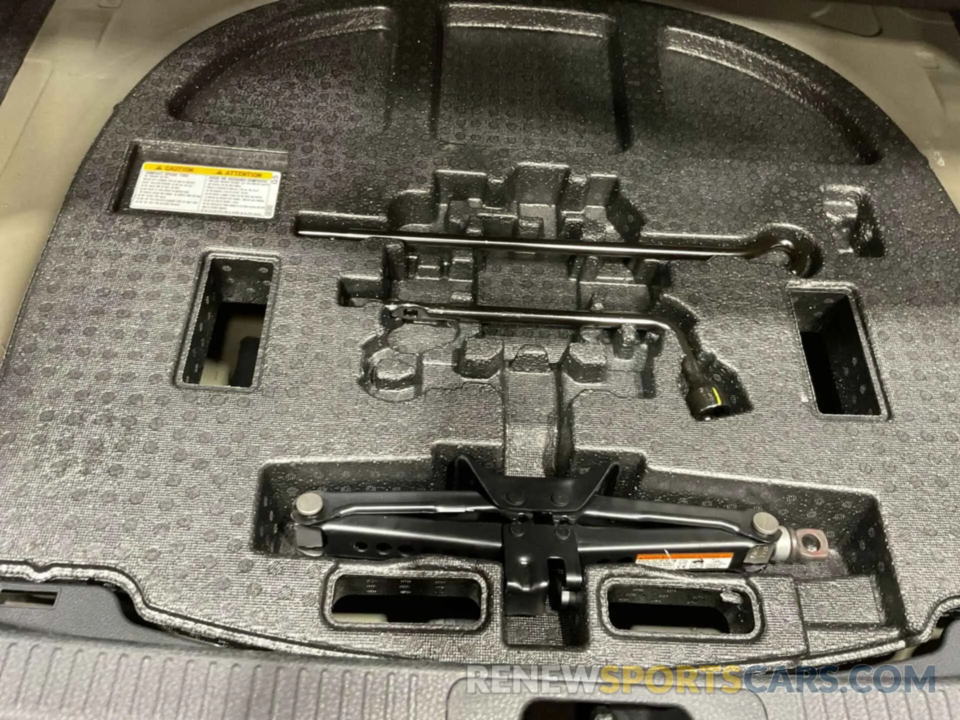 25 Photograph of a damaged car 4T1B31HK7KU511742 TOYOTA CAMRY 2019