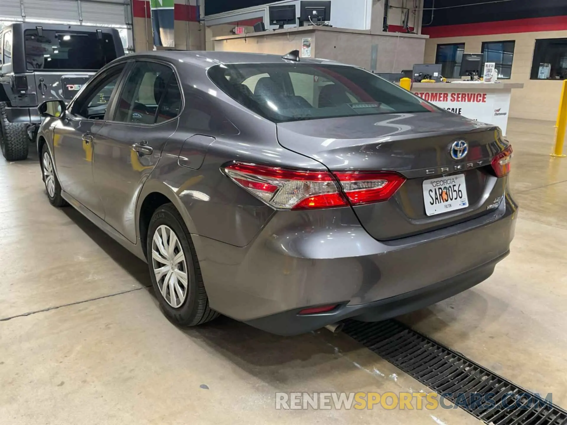 29 Photograph of a damaged car 4T1B31HK7KU511742 TOYOTA CAMRY 2019