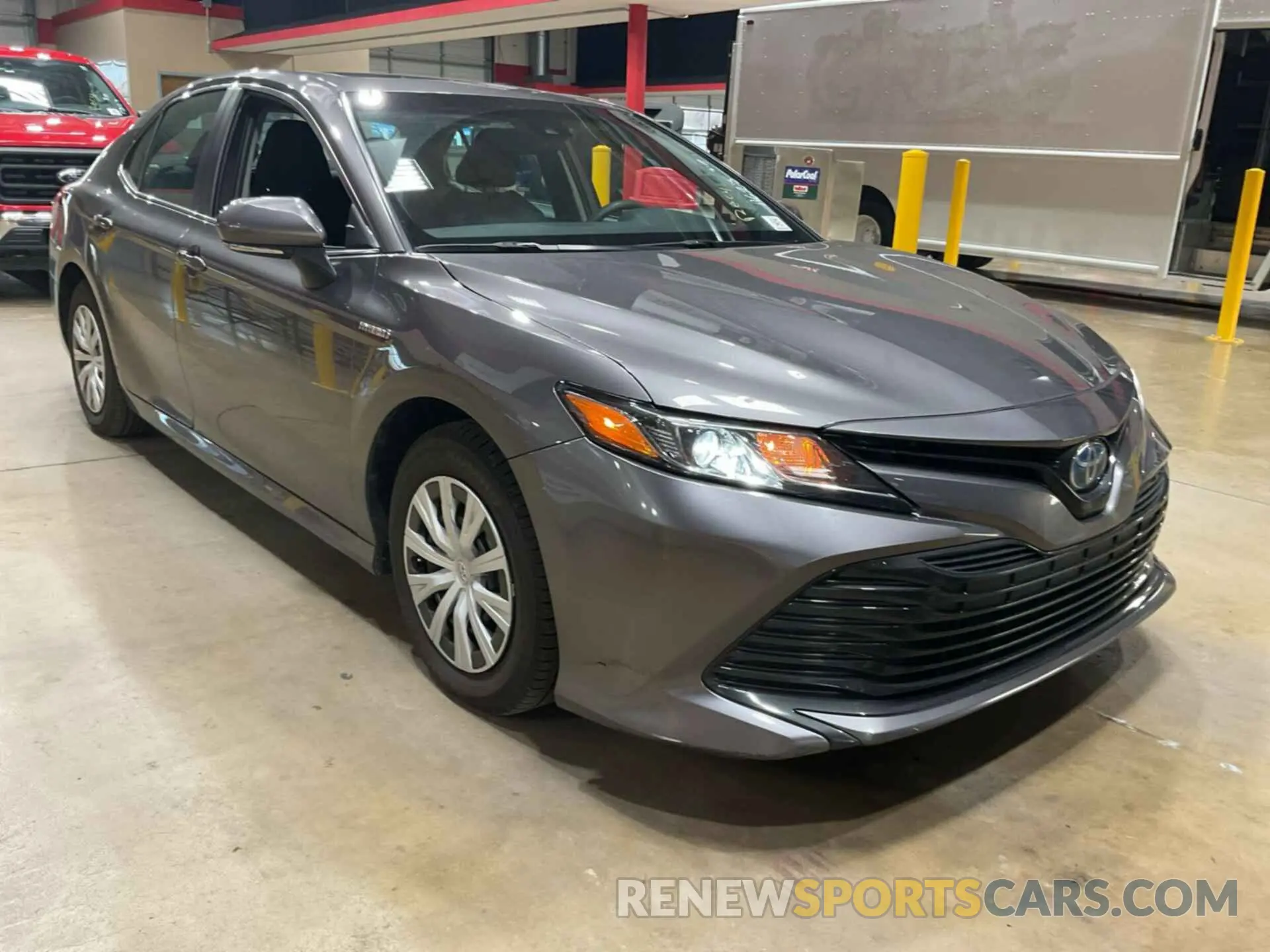 3 Photograph of a damaged car 4T1B31HK7KU511742 TOYOTA CAMRY 2019