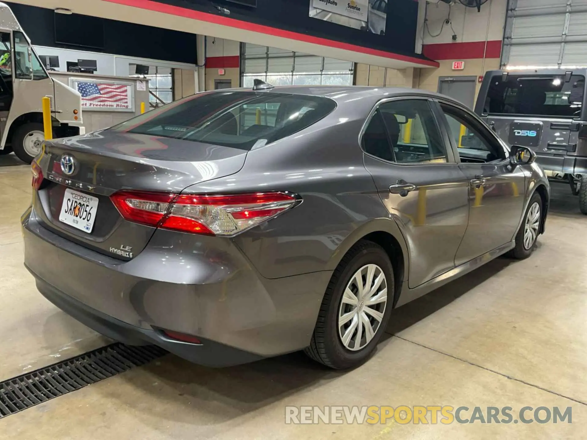 5 Photograph of a damaged car 4T1B31HK7KU511742 TOYOTA CAMRY 2019