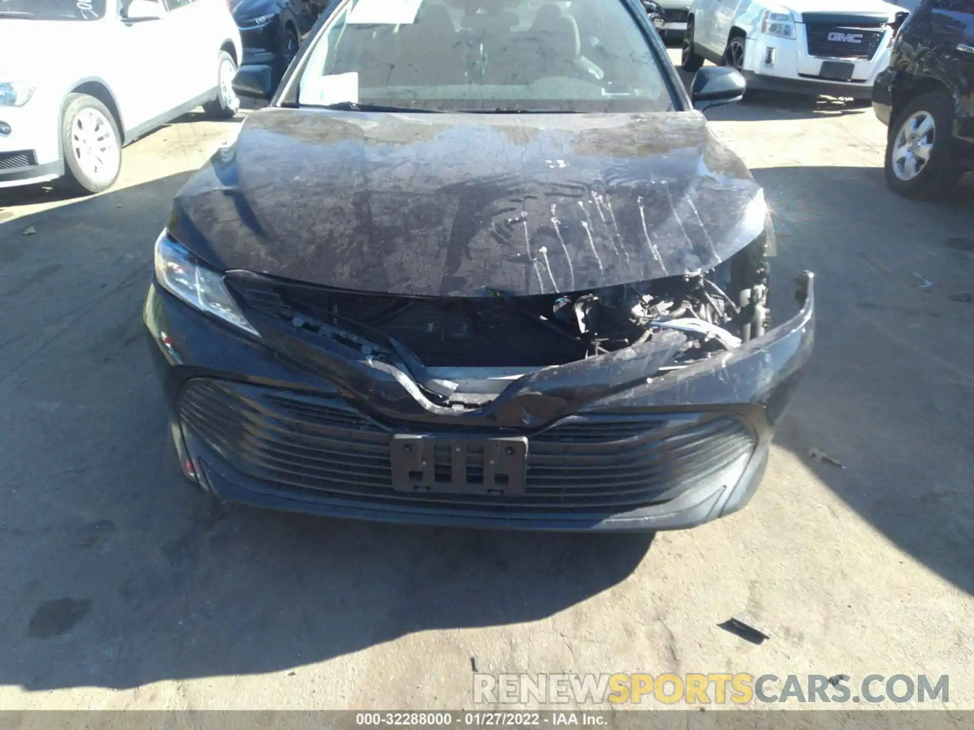 6 Photograph of a damaged car 4T1B31HK7KU512129 TOYOTA CAMRY 2019