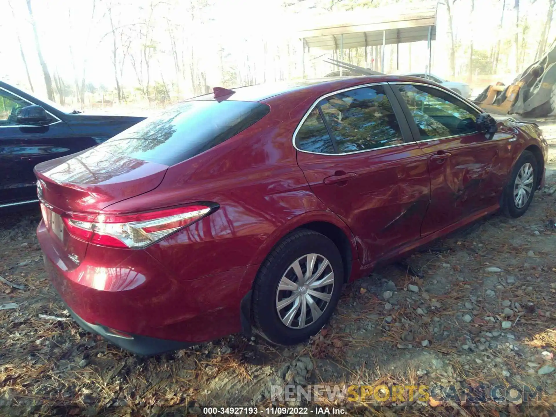 4 Photograph of a damaged car 4T1B31HK7KU517248 TOYOTA CAMRY 2019