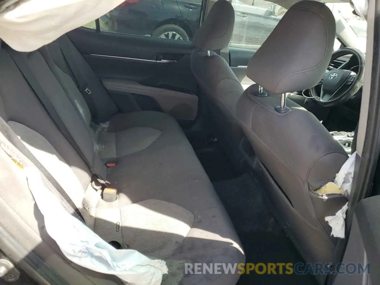 10 Photograph of a damaged car 4T1B31HK7KU517993 TOYOTA CAMRY 2019