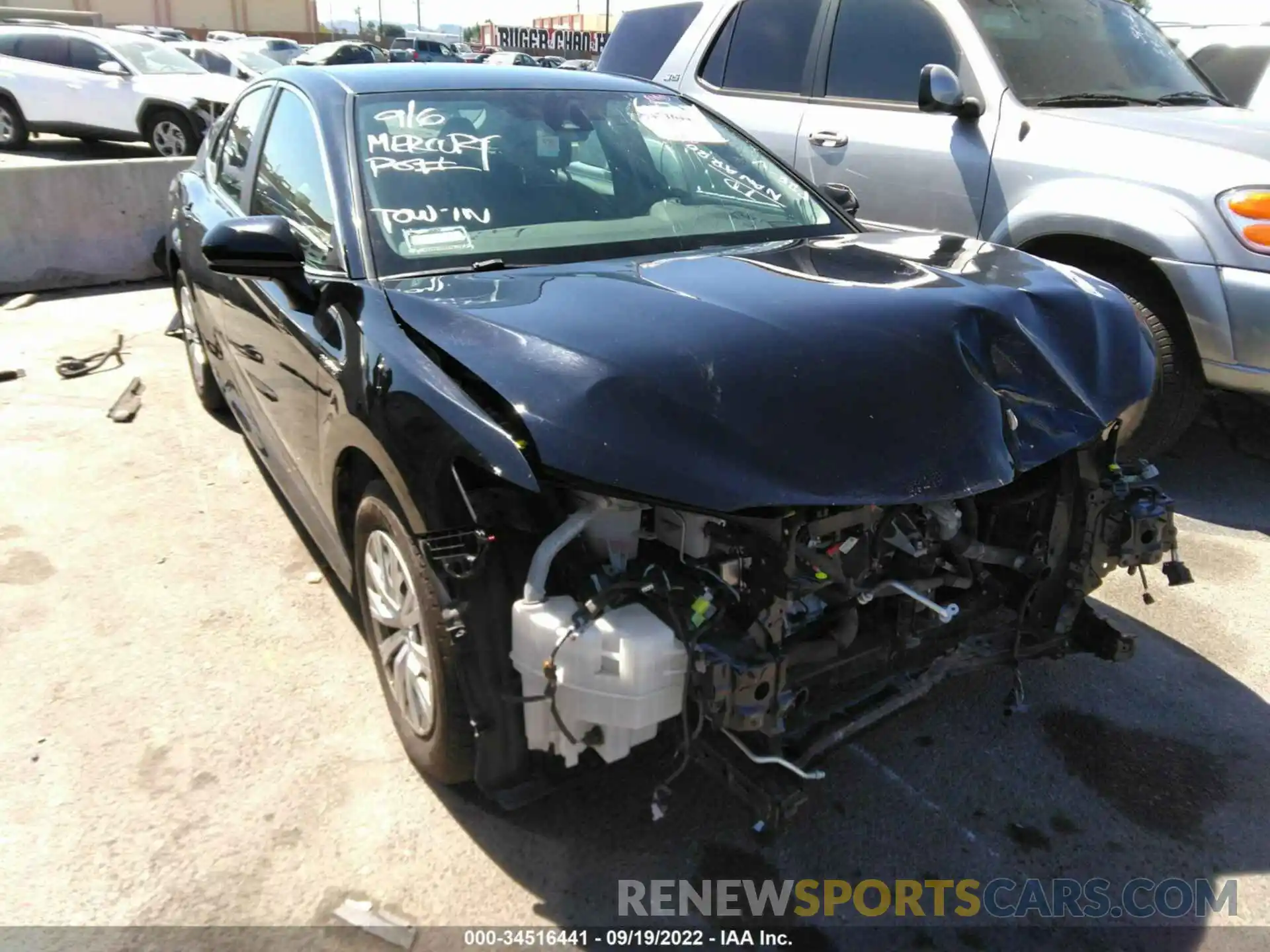 1 Photograph of a damaged car 4T1B31HK8KU005272 TOYOTA CAMRY 2019