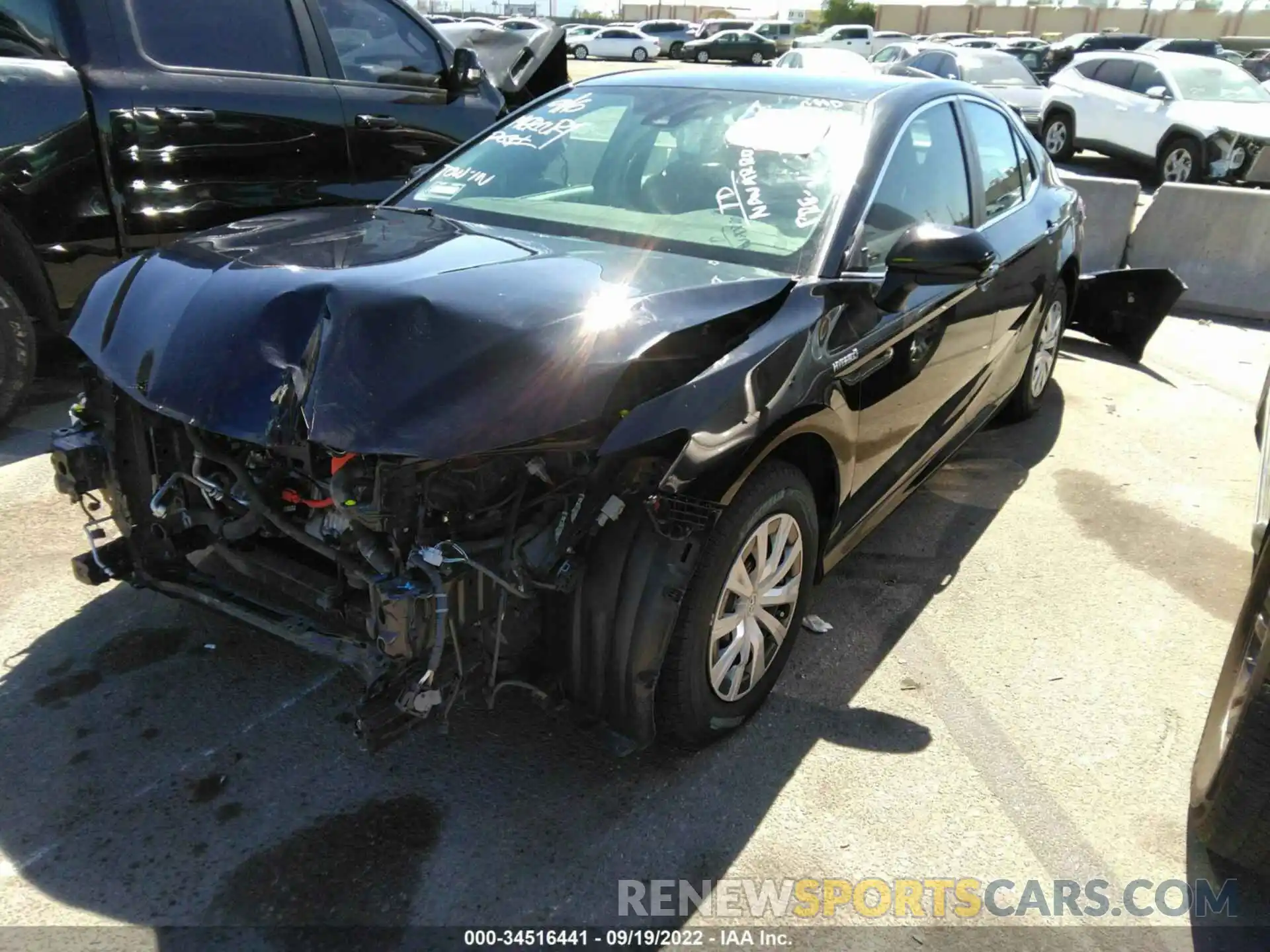 2 Photograph of a damaged car 4T1B31HK8KU005272 TOYOTA CAMRY 2019