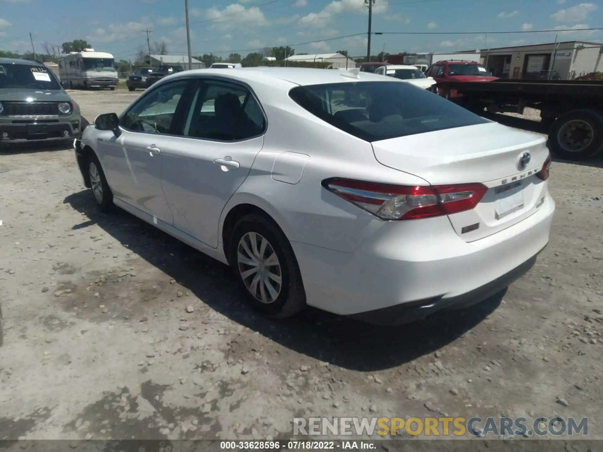 3 Photograph of a damaged car 4T1B31HK8KU510373 TOYOTA CAMRY 2019