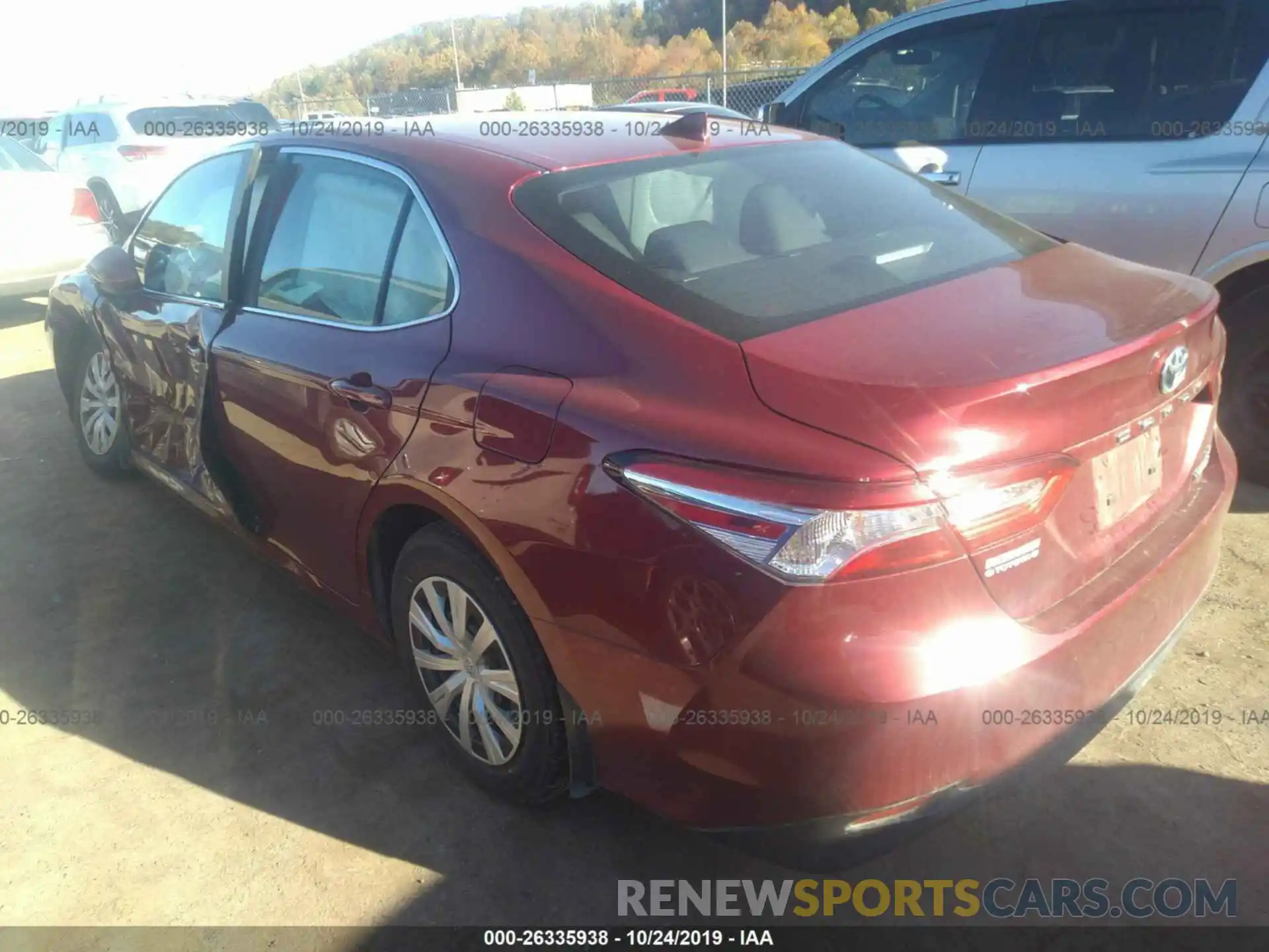 3 Photograph of a damaged car 4T1B31HK8KU510597 TOYOTA CAMRY 2019