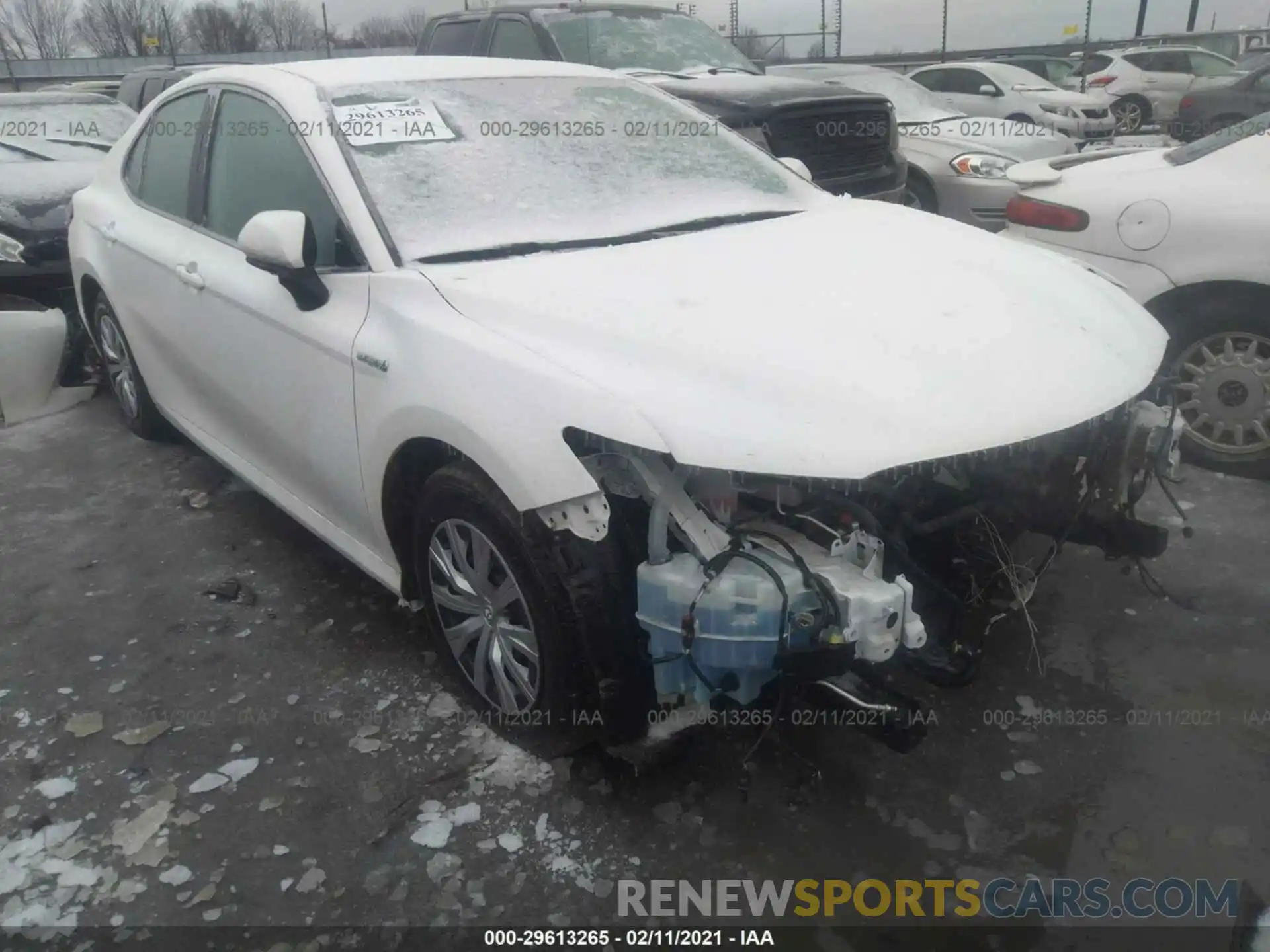 1 Photograph of a damaged car 4T1B31HK8KU510812 TOYOTA CAMRY 2019