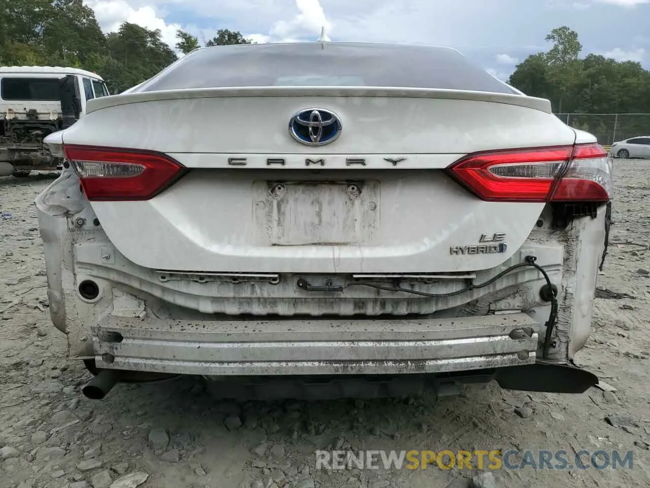 6 Photograph of a damaged car 4T1B31HK8KU513208 TOYOTA CAMRY 2019