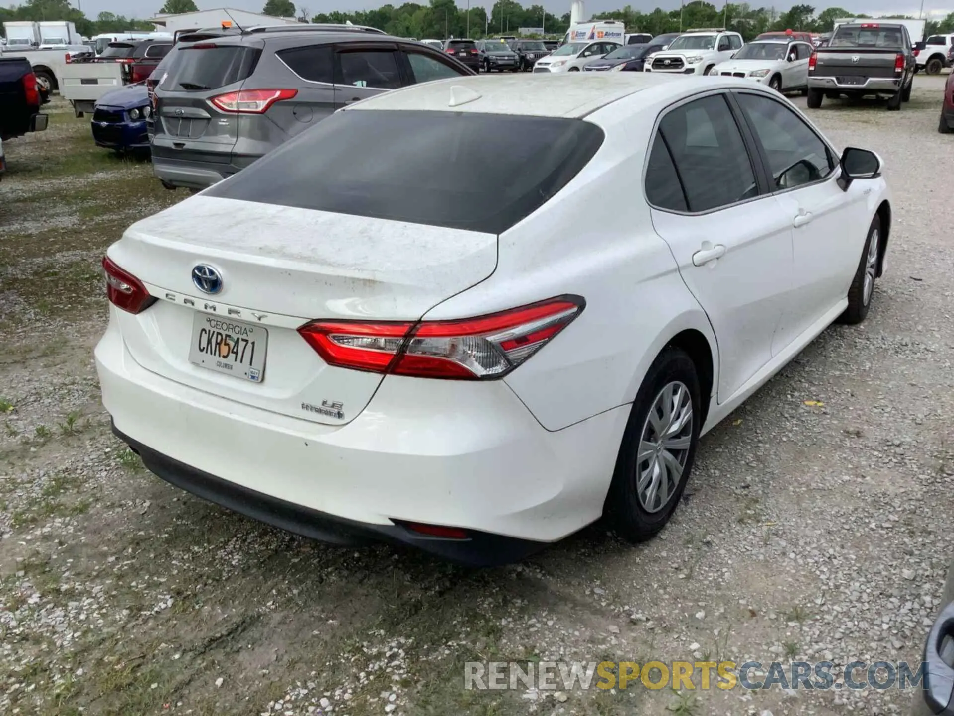 5 Photograph of a damaged car 4T1B31HK8KU513998 TOYOTA CAMRY 2019