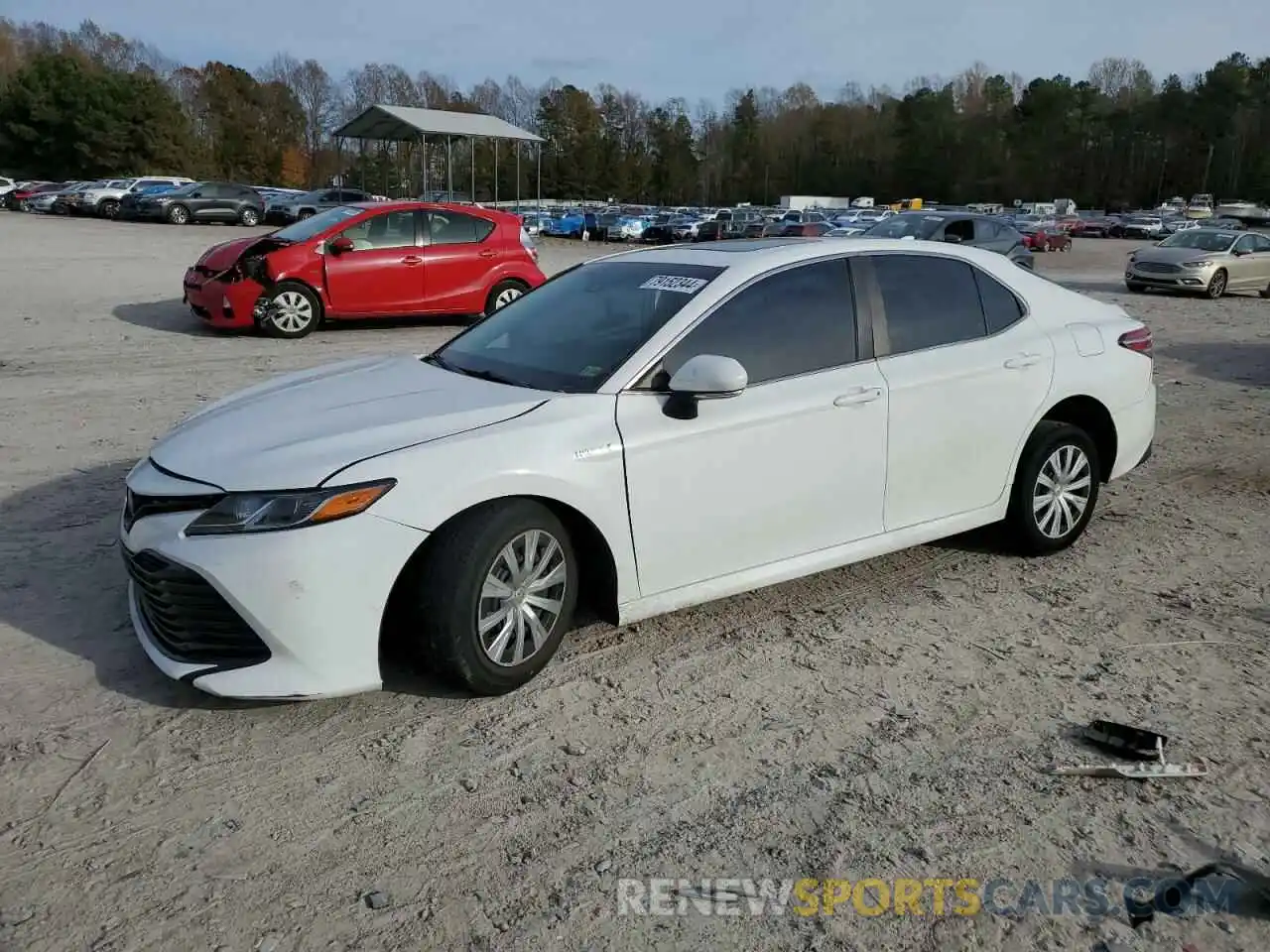 1 Photograph of a damaged car 4T1B31HK8KU514097 TOYOTA CAMRY 2019