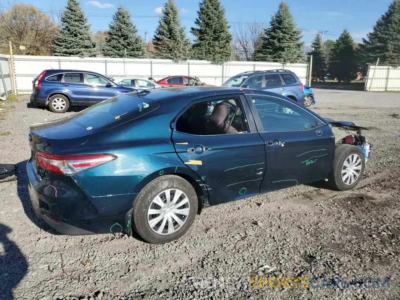 3 Photograph of a damaged car 4T1B31HK8KU515332 TOYOTA CAMRY 2019