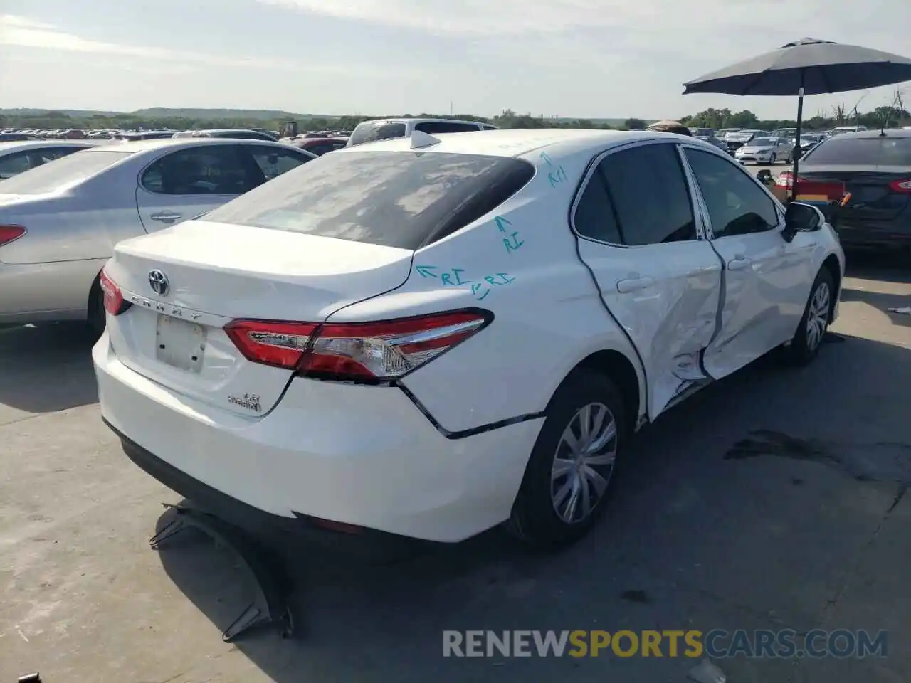 4 Photograph of a damaged car 4T1B31HK8KU517694 TOYOTA CAMRY 2019