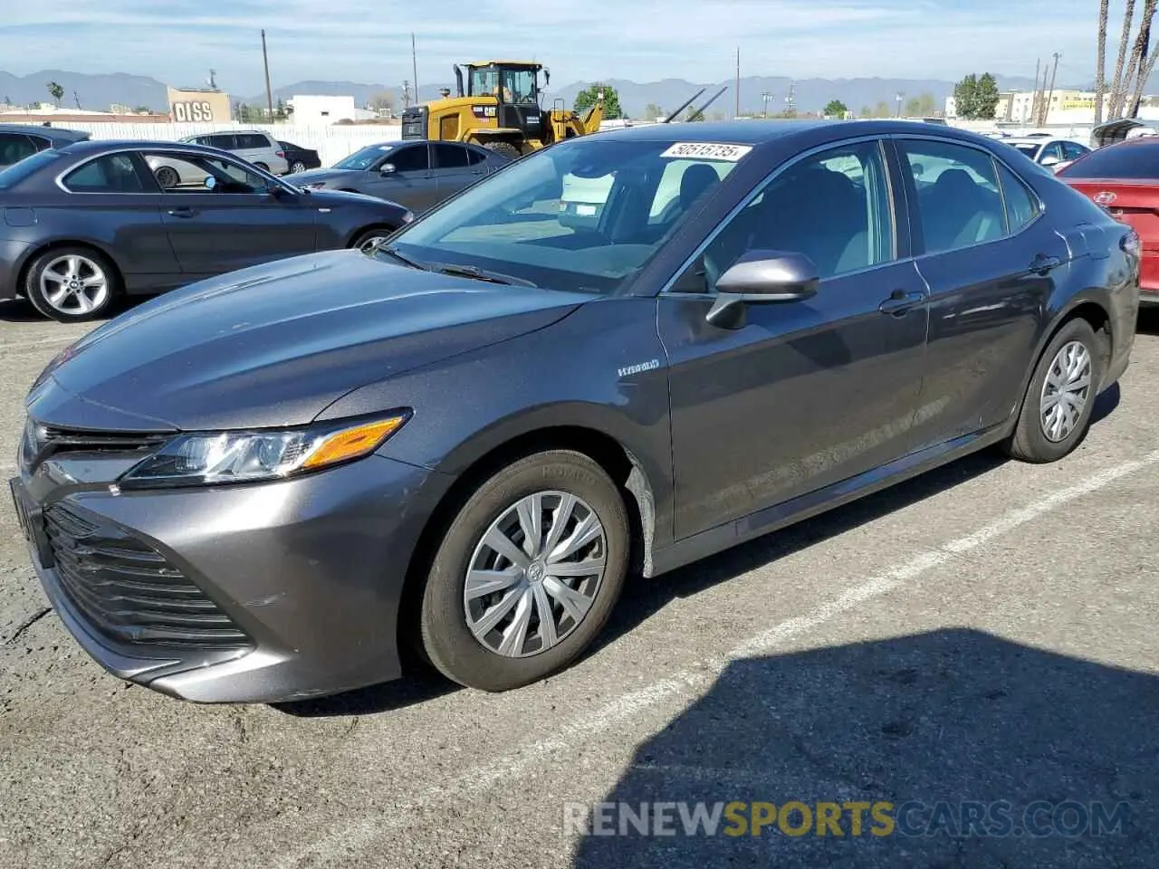 1 Photograph of a damaged car 4T1B31HK8KU517971 TOYOTA CAMRY 2019