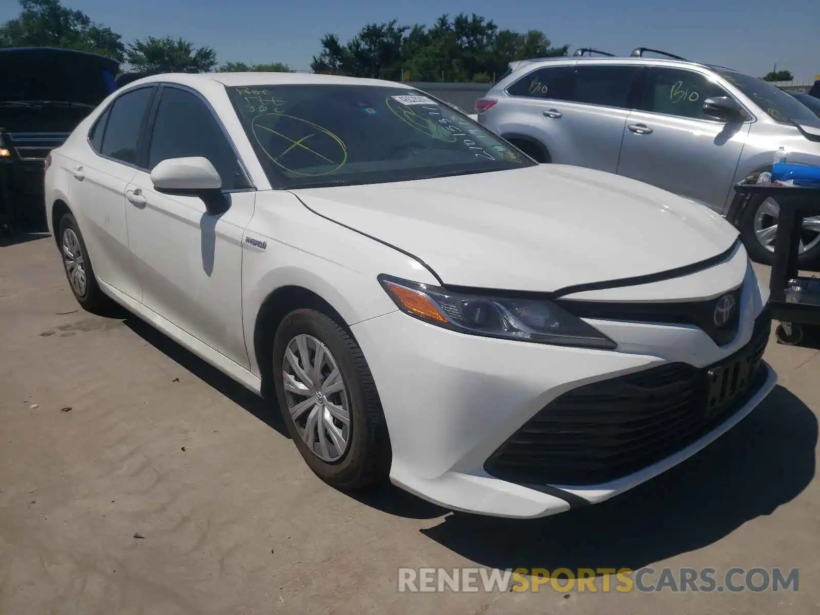 1 Photograph of a damaged car 4T1B31HK9KU005815 TOYOTA CAMRY 2019