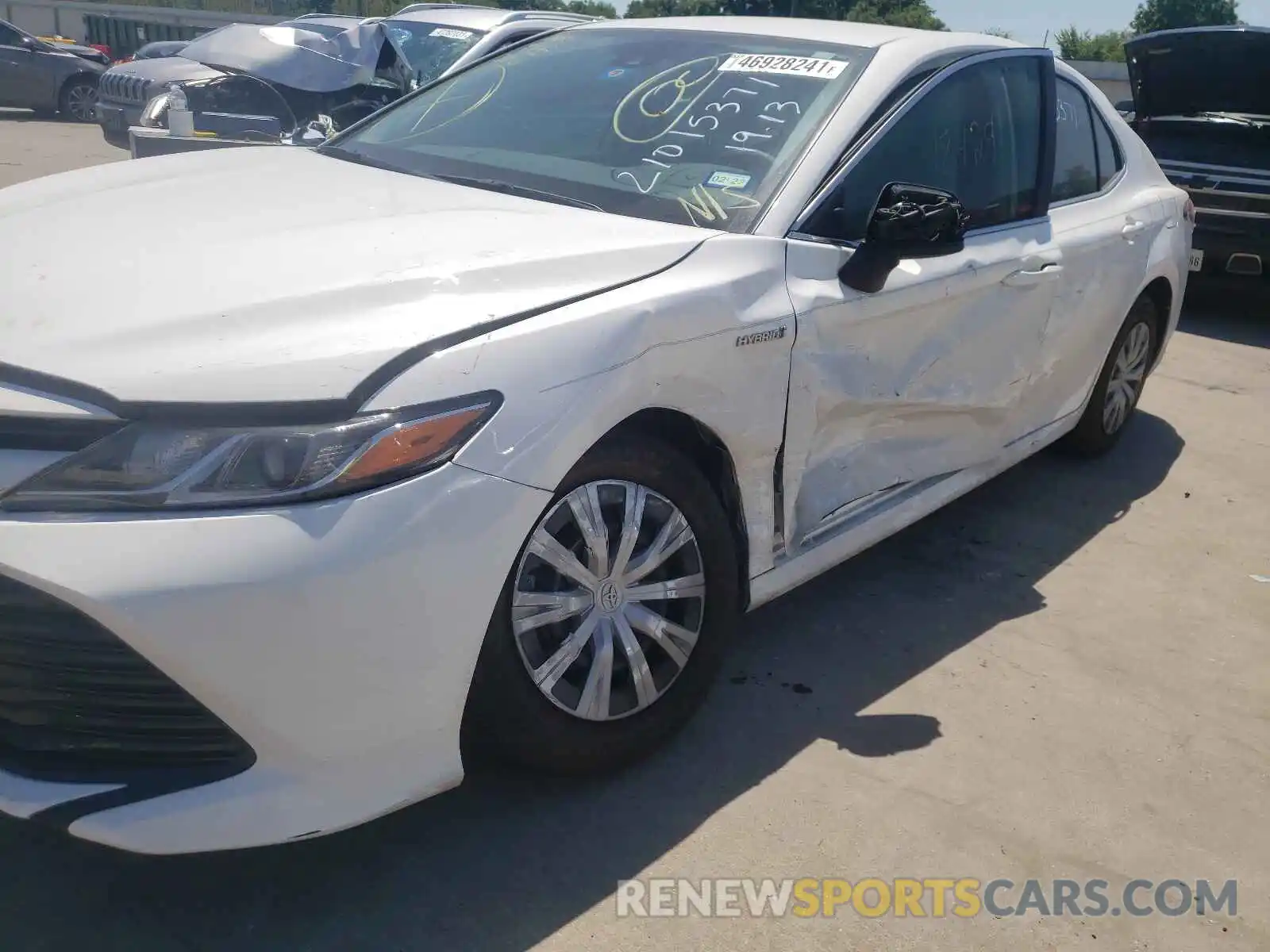 9 Photograph of a damaged car 4T1B31HK9KU005815 TOYOTA CAMRY 2019