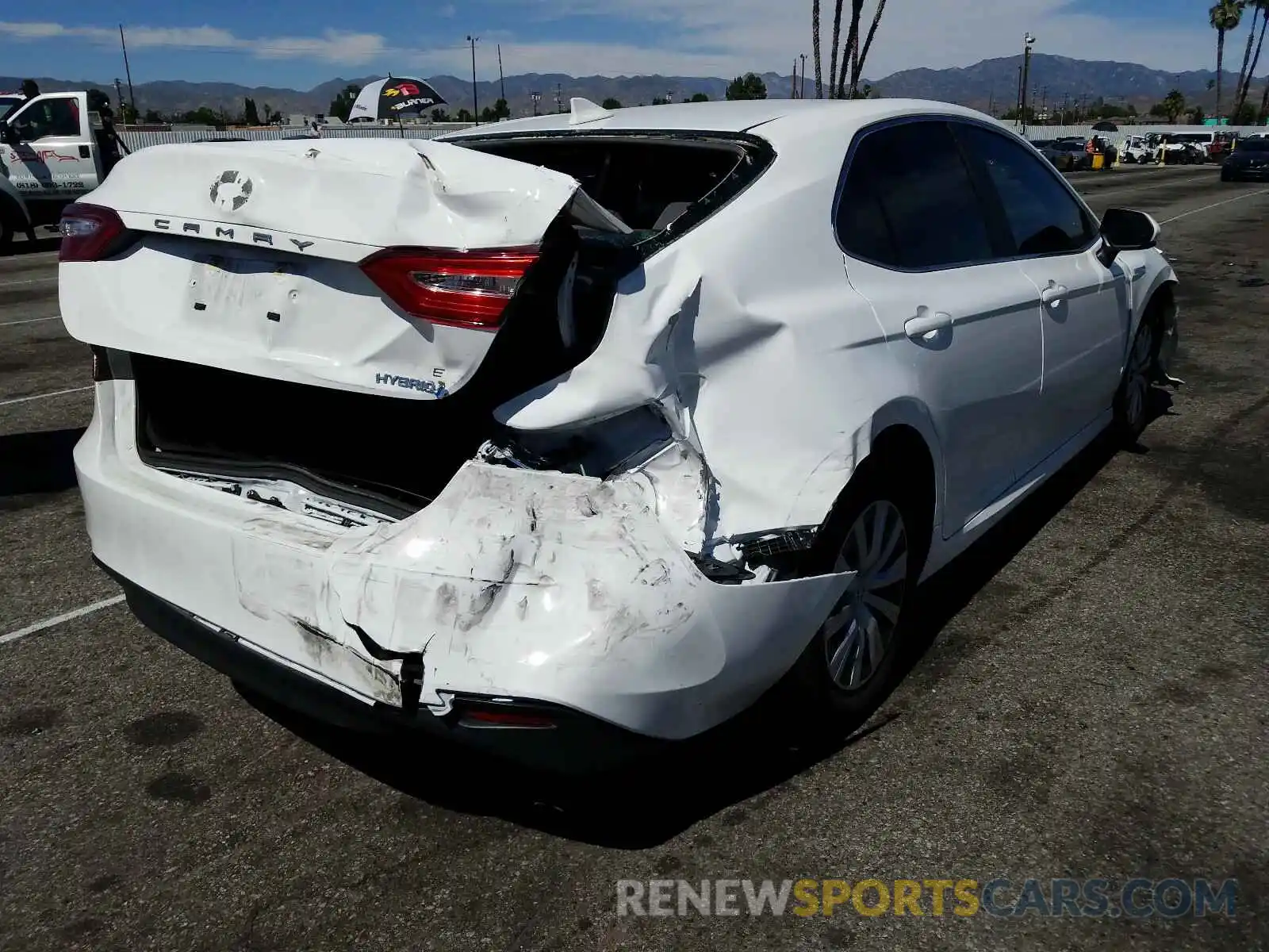 4 Photograph of a damaged car 4T1B31HK9KU007130 TOYOTA CAMRY 2019