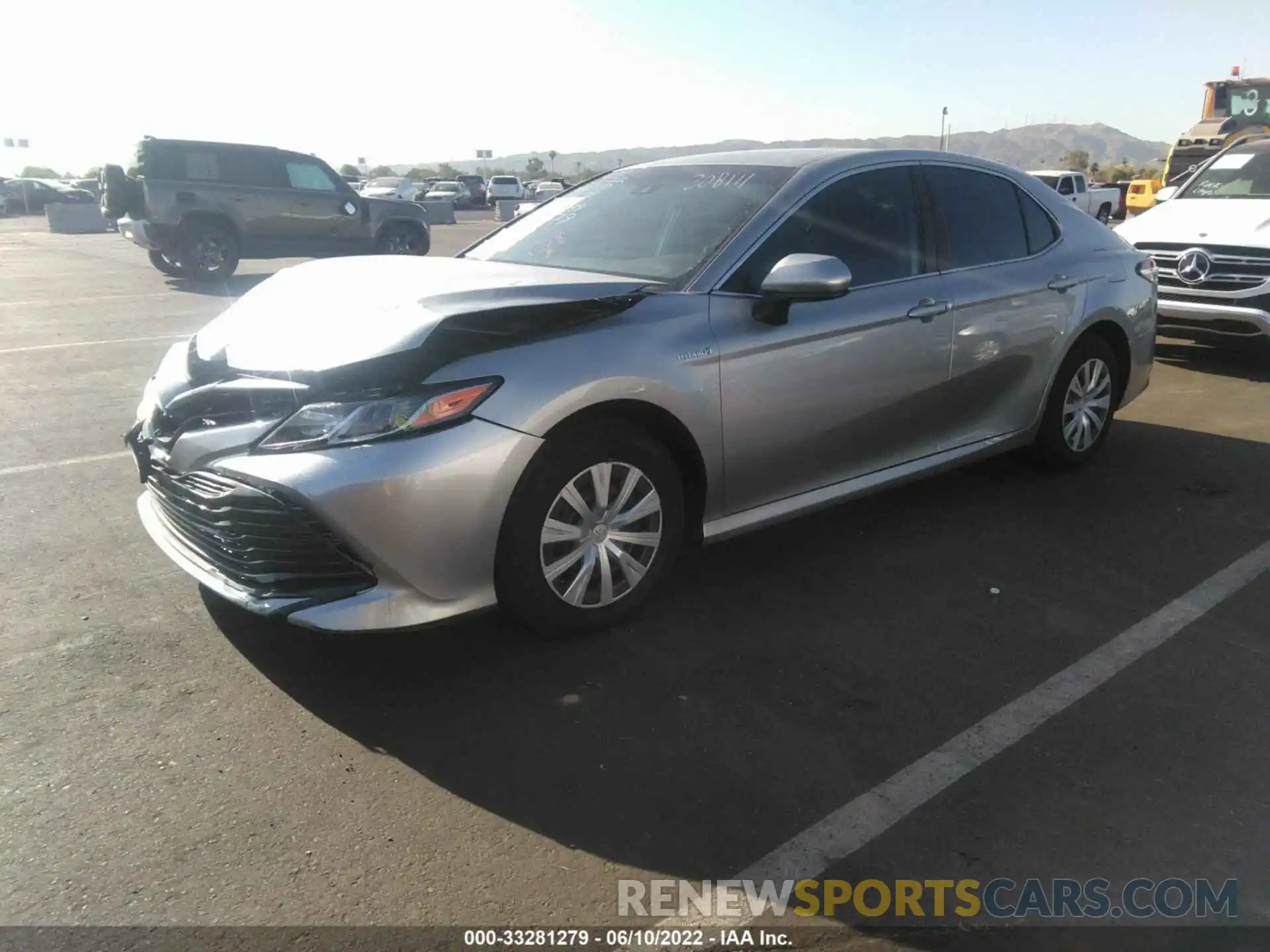 2 Photograph of a damaged car 4T1B31HK9KU509099 TOYOTA CAMRY 2019