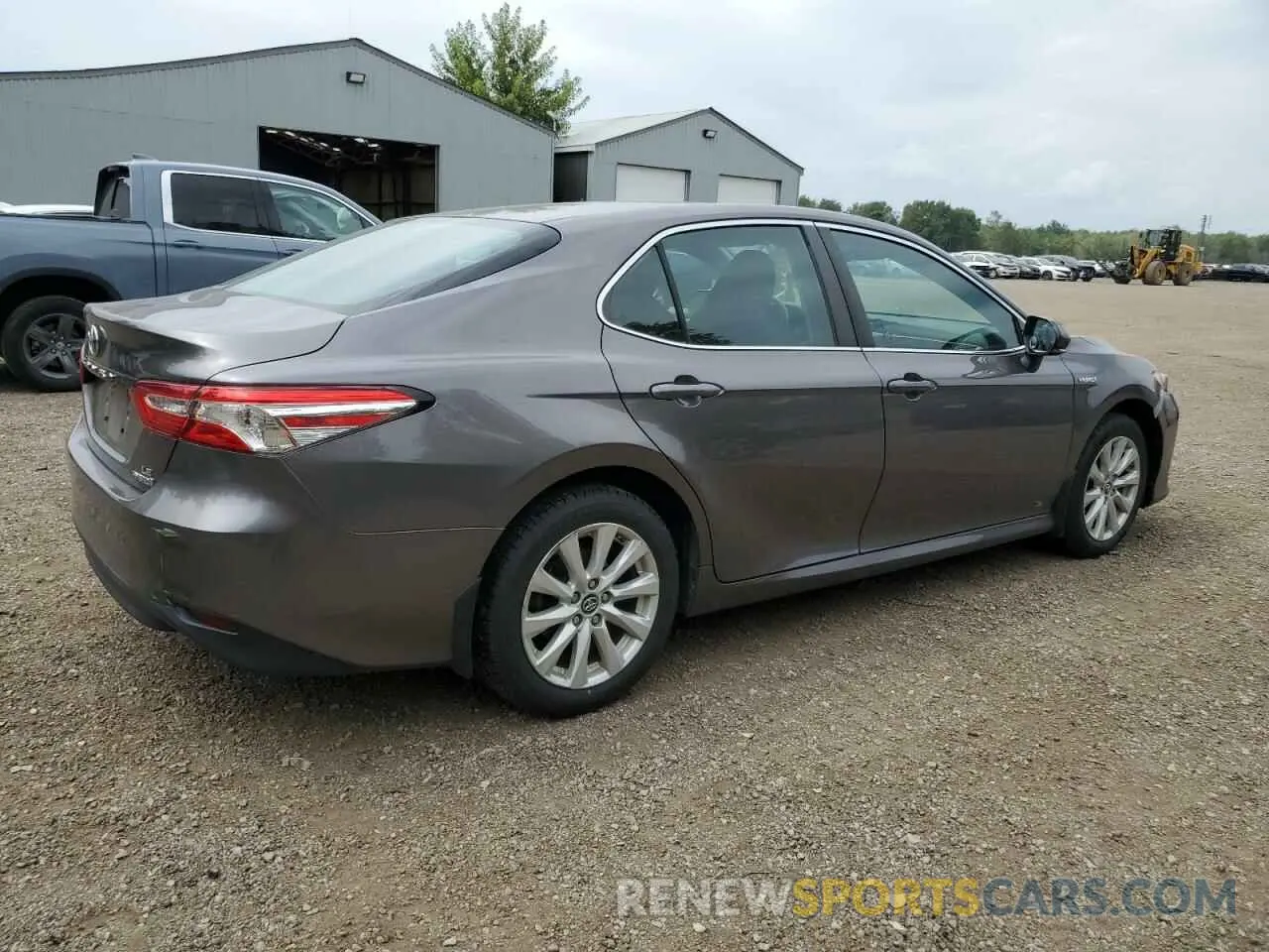 3 Photograph of a damaged car 4T1B31HK9KU509670 TOYOTA CAMRY 2019