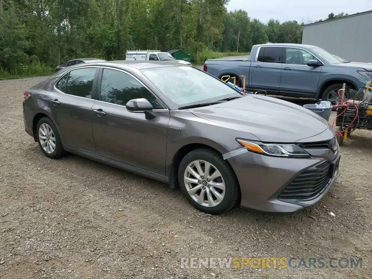 4 Photograph of a damaged car 4T1B31HK9KU509670 TOYOTA CAMRY 2019