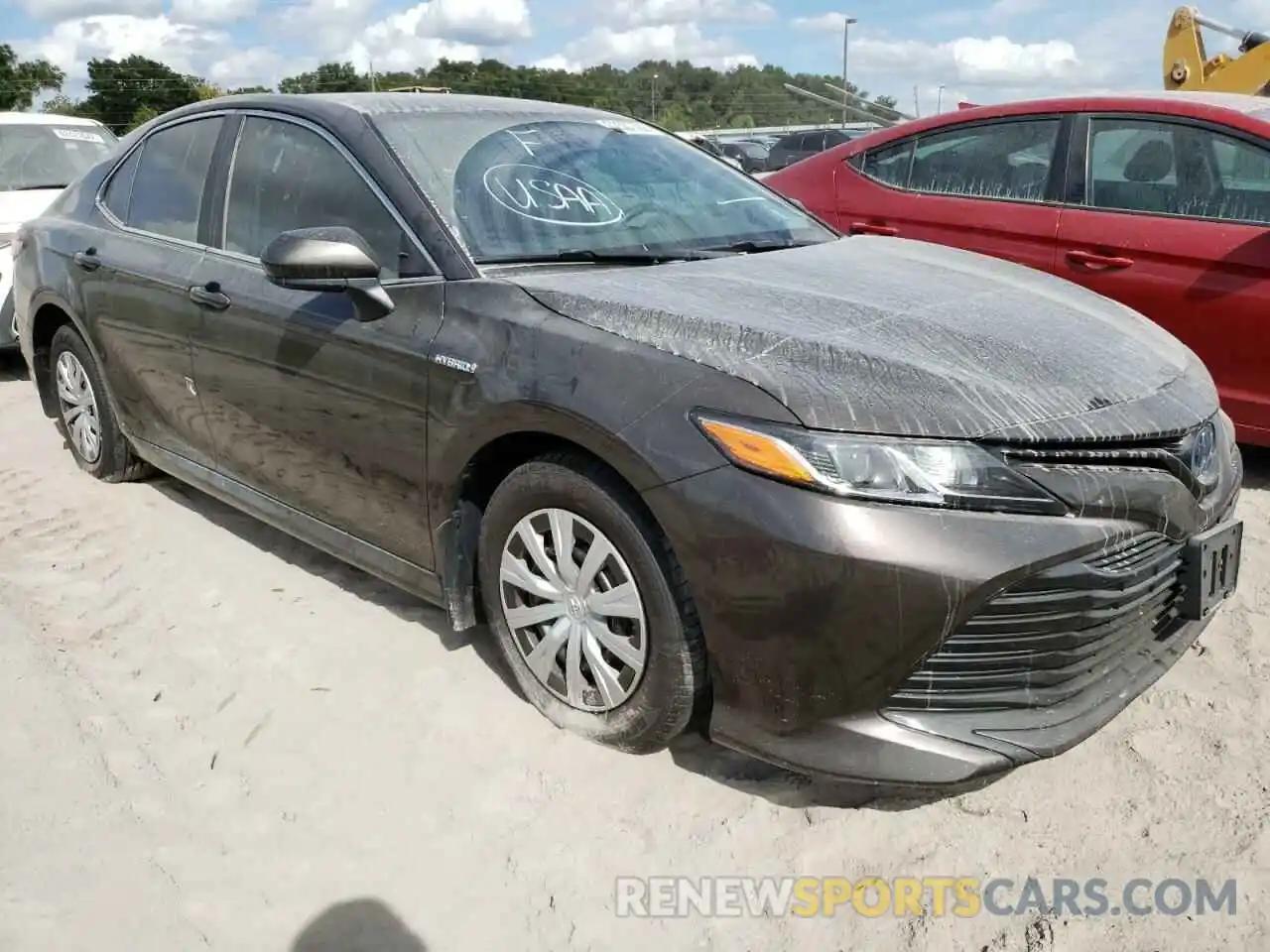 1 Photograph of a damaged car 4T1B31HK9KU509703 TOYOTA CAMRY 2019