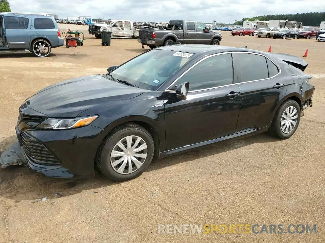 1 Photograph of a damaged car 4T1B31HK9KU510513 TOYOTA CAMRY 2019