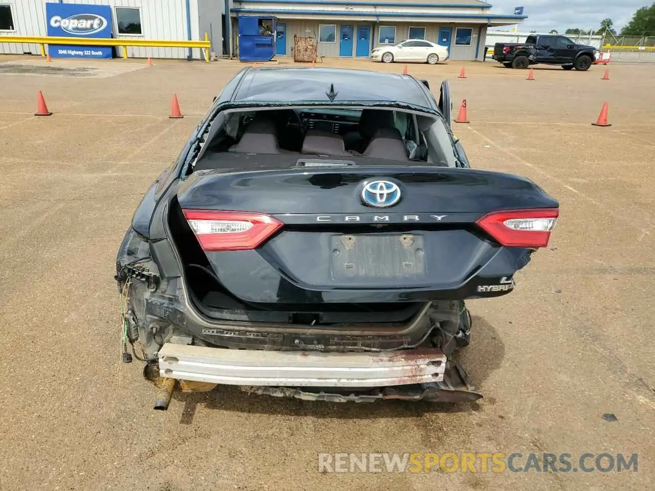 6 Photograph of a damaged car 4T1B31HK9KU510513 TOYOTA CAMRY 2019