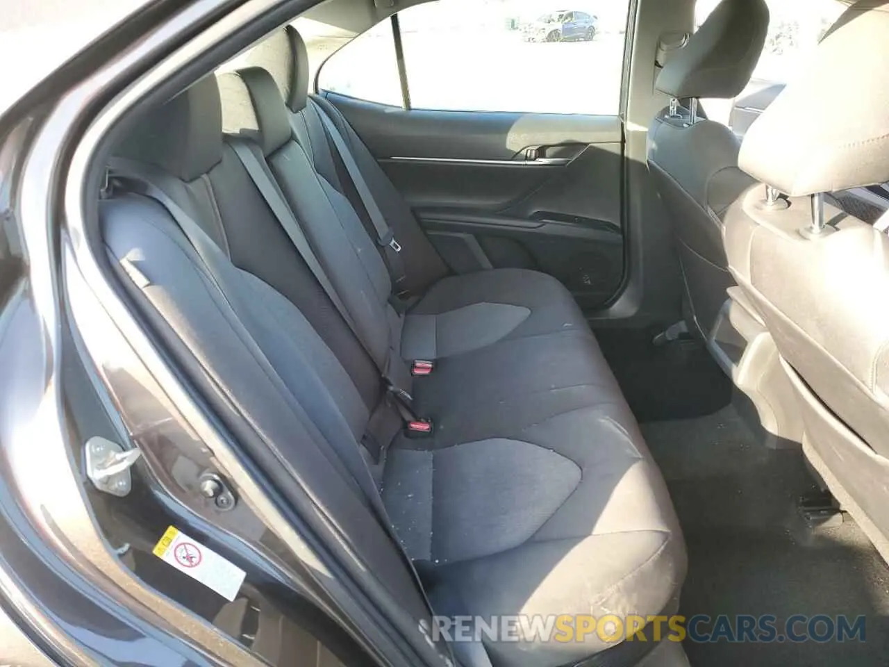 10 Photograph of a damaged car 4T1B31HK9KU510835 TOYOTA CAMRY 2019