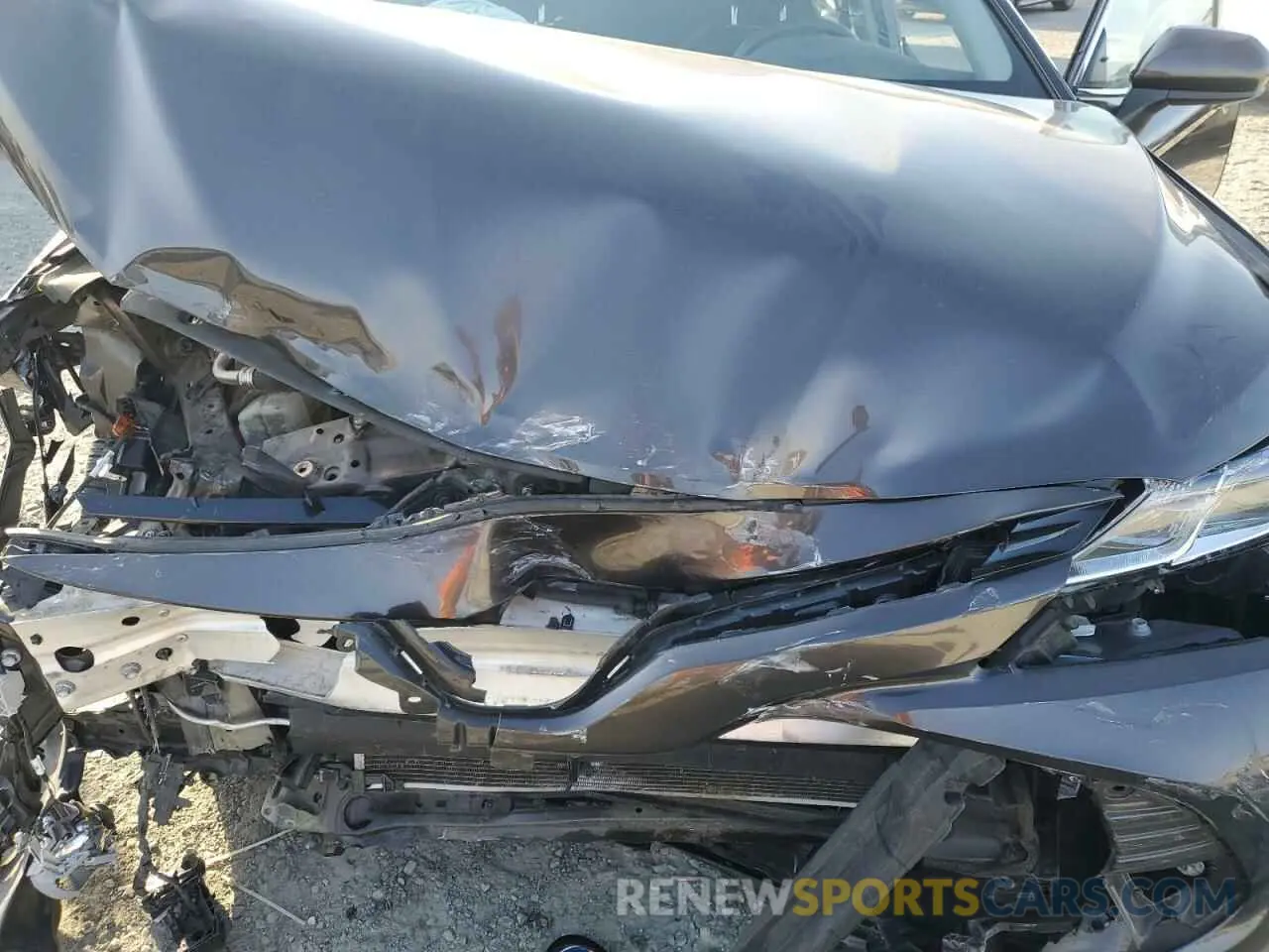 11 Photograph of a damaged car 4T1B31HK9KU510835 TOYOTA CAMRY 2019