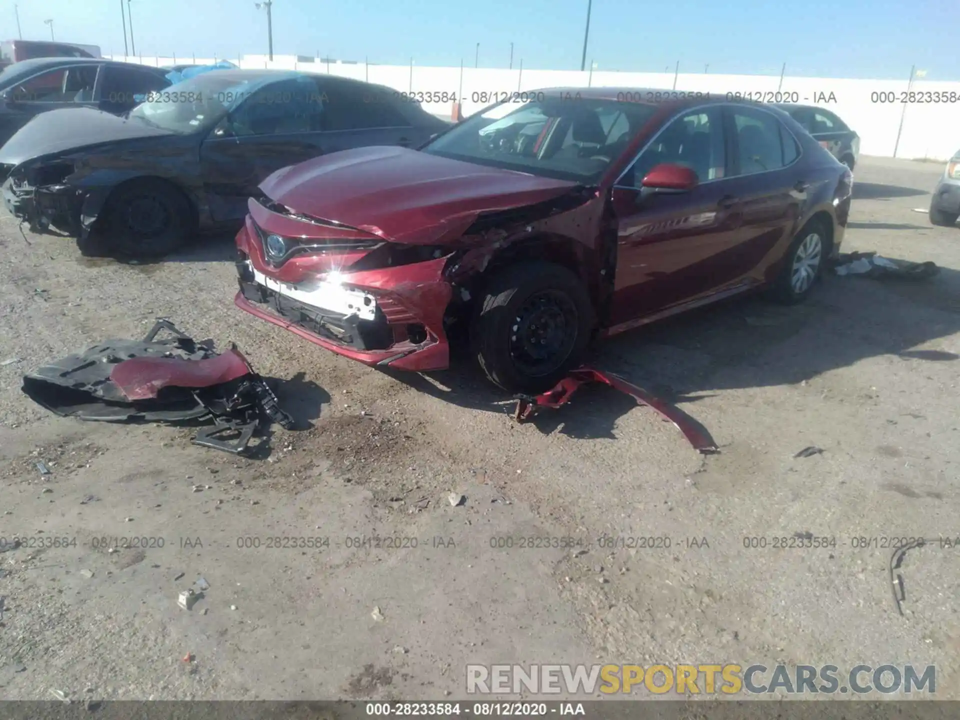 2 Photograph of a damaged car 4T1B31HK9KU517316 TOYOTA CAMRY 2019