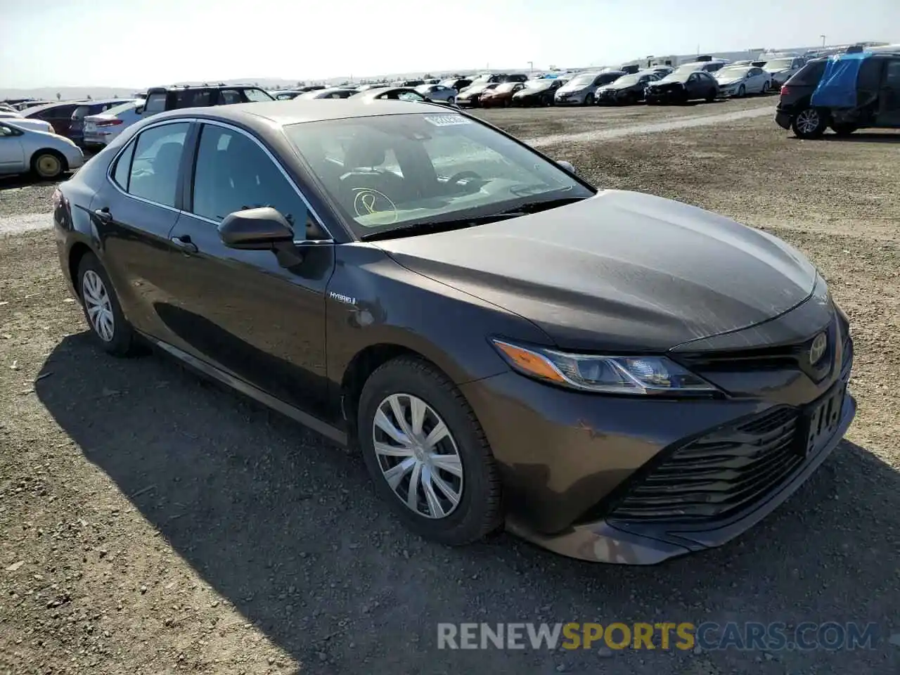 1 Photograph of a damaged car 4T1B31HK9KU517333 TOYOTA CAMRY 2019