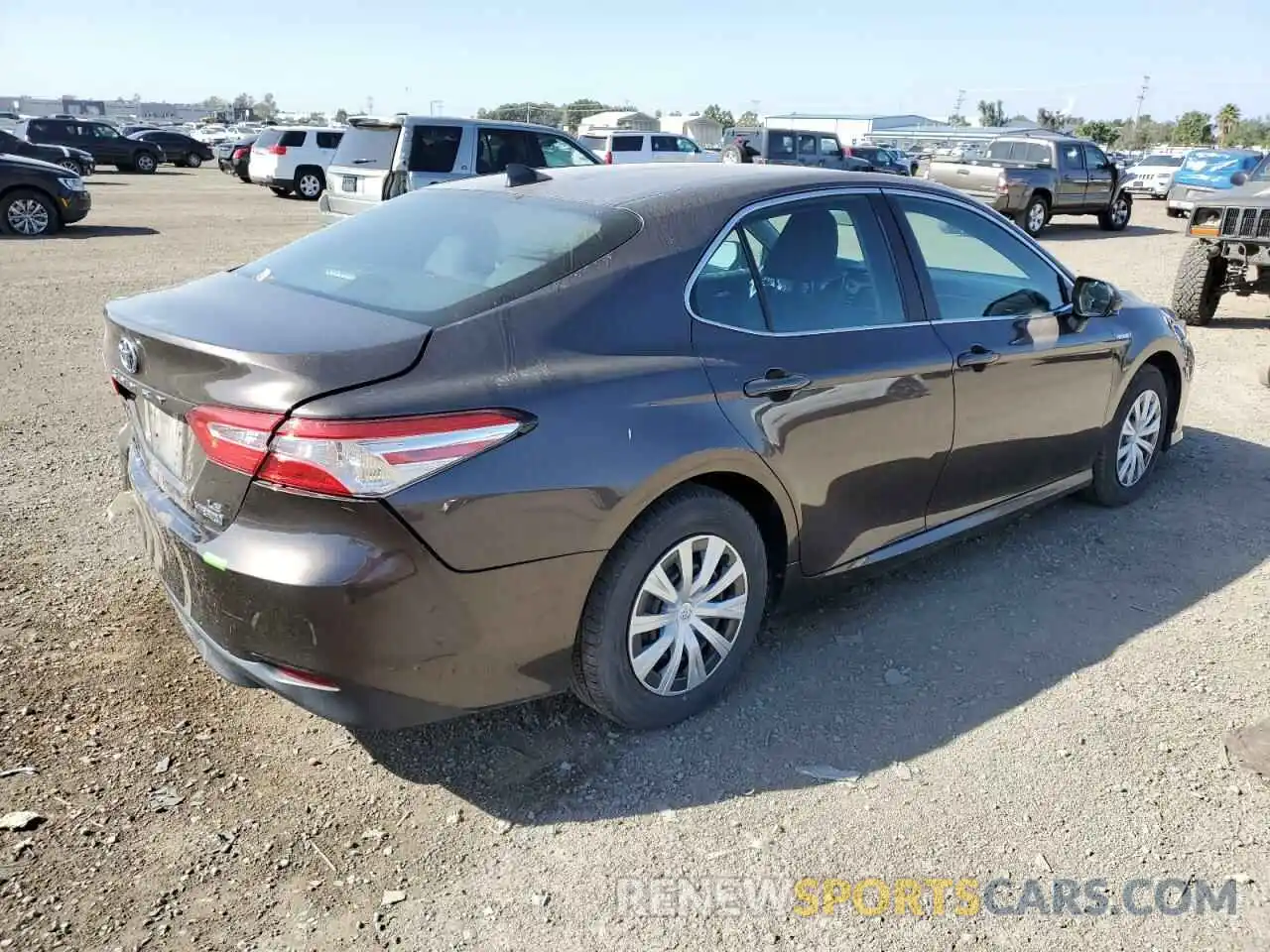 4 Photograph of a damaged car 4T1B31HK9KU517333 TOYOTA CAMRY 2019