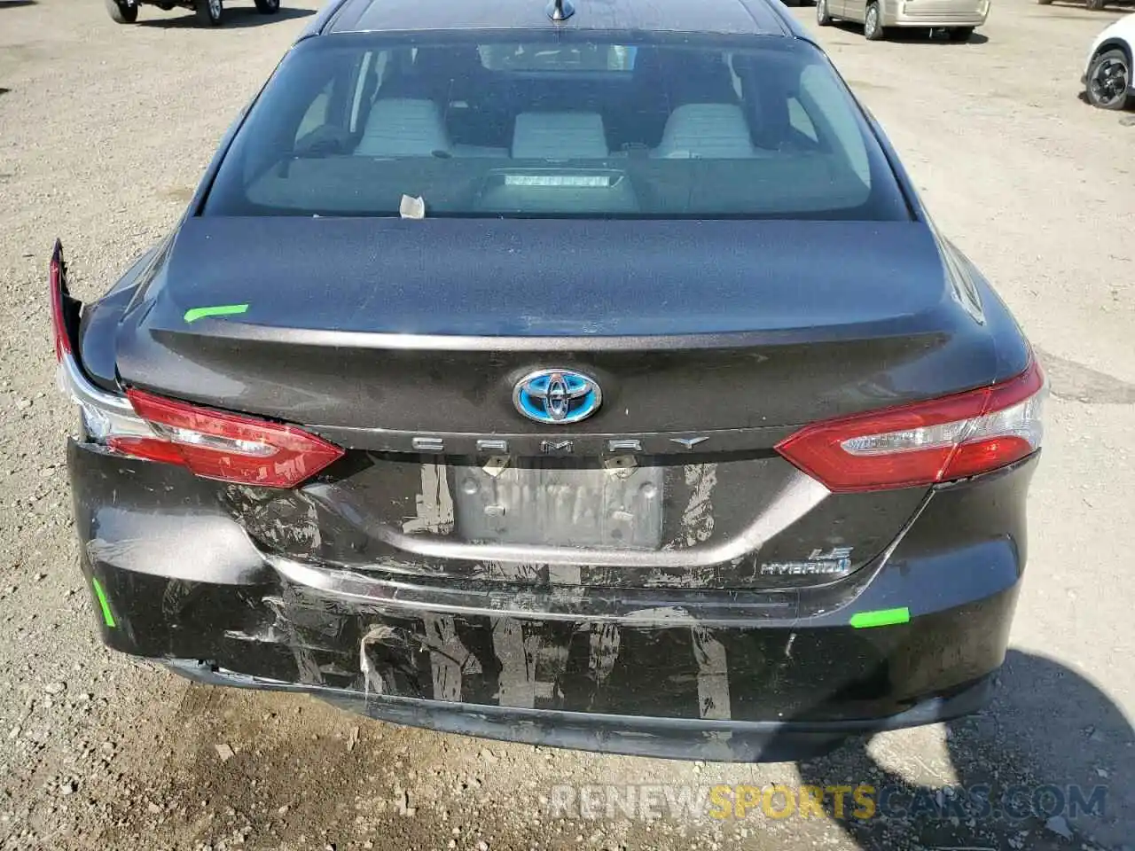 9 Photograph of a damaged car 4T1B31HK9KU517333 TOYOTA CAMRY 2019