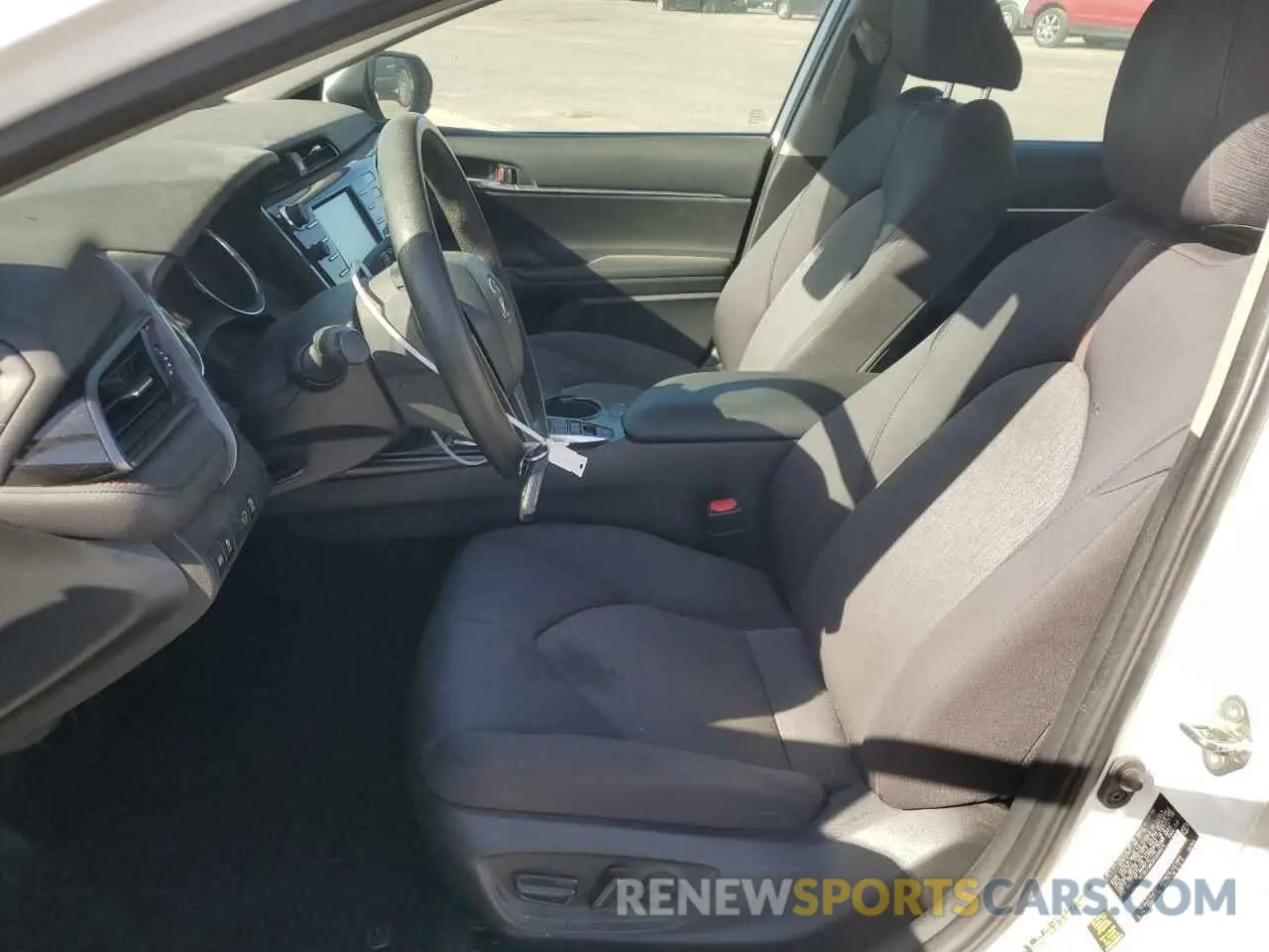 7 Photograph of a damaged car 4T1B31HKXKU008075 TOYOTA CAMRY 2019