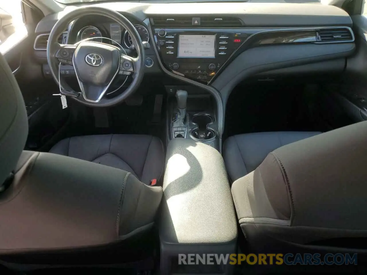 8 Photograph of a damaged car 4T1B31HKXKU008075 TOYOTA CAMRY 2019