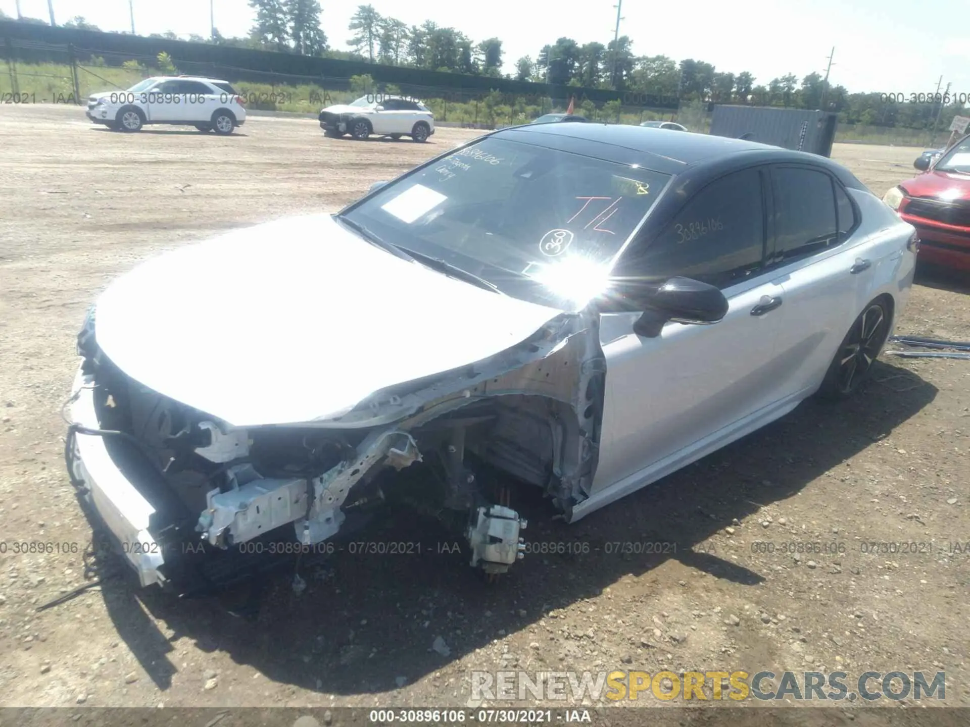 2 Photograph of a damaged car 4T1B61HK0KU175942 TOYOTA CAMRY 2019
