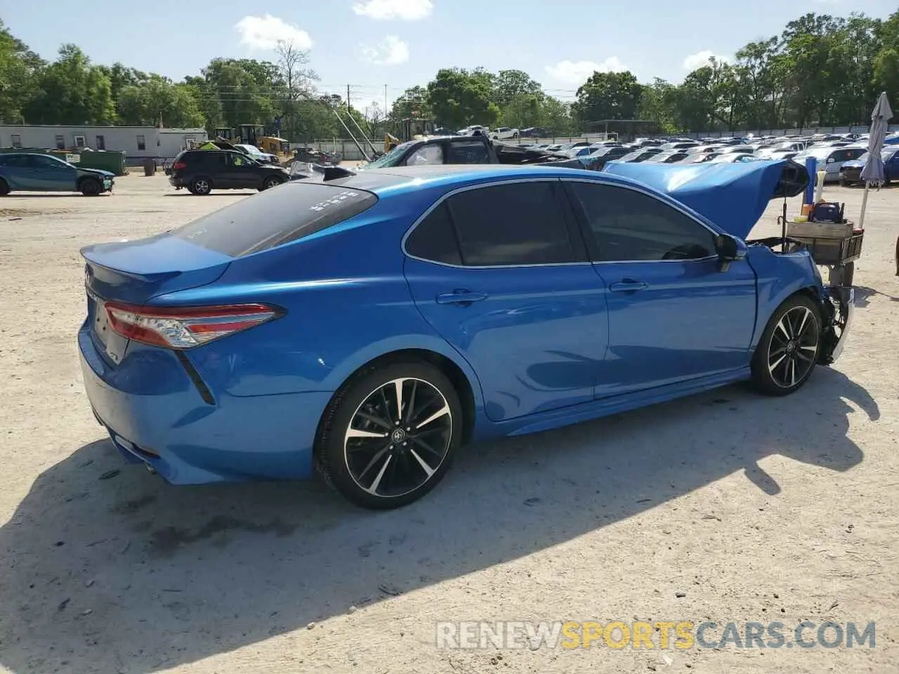 3 Photograph of a damaged car 4T1B61HK0KU185953 TOYOTA CAMRY 2019