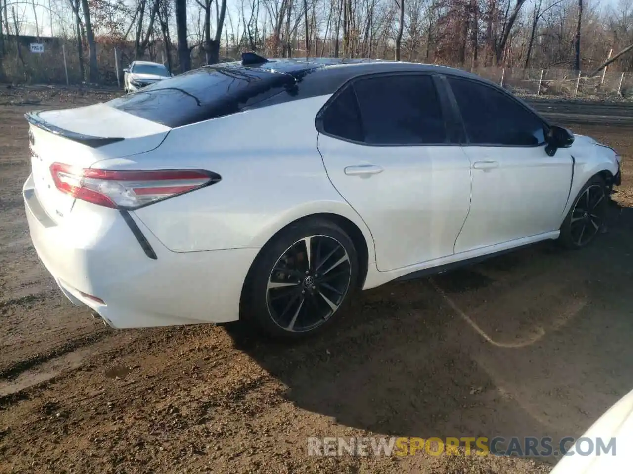 3 Photograph of a damaged car 4T1B61HK0KU214416 TOYOTA CAMRY 2019