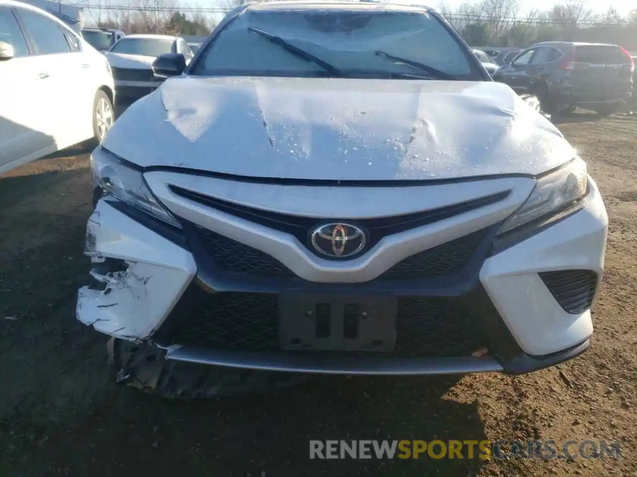 5 Photograph of a damaged car 4T1B61HK0KU214416 TOYOTA CAMRY 2019