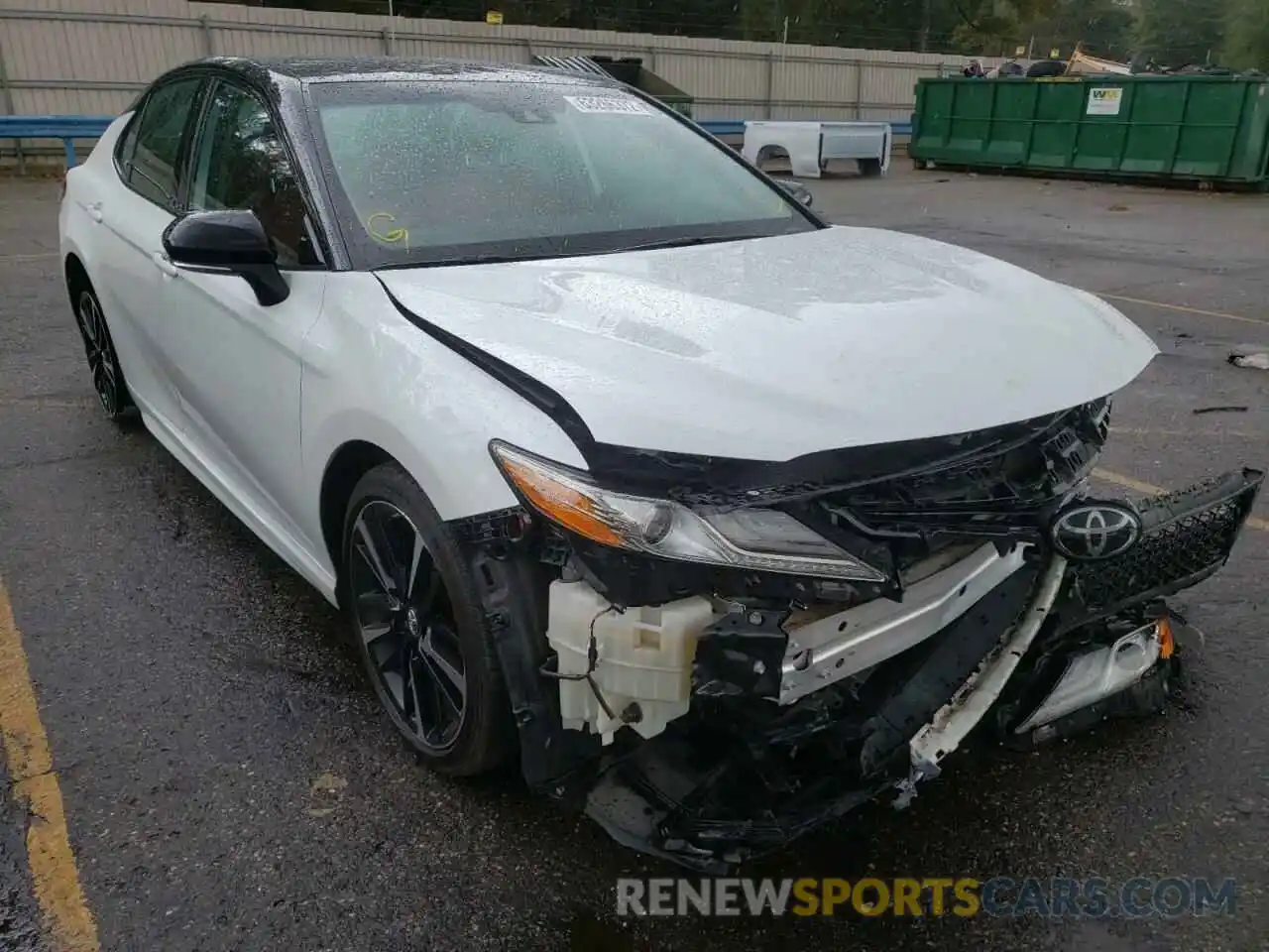 1 Photograph of a damaged car 4T1B61HK0KU249781 TOYOTA CAMRY 2019