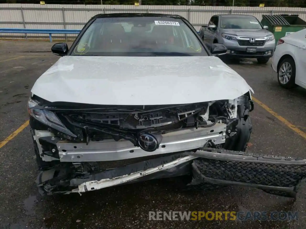 9 Photograph of a damaged car 4T1B61HK0KU249781 TOYOTA CAMRY 2019