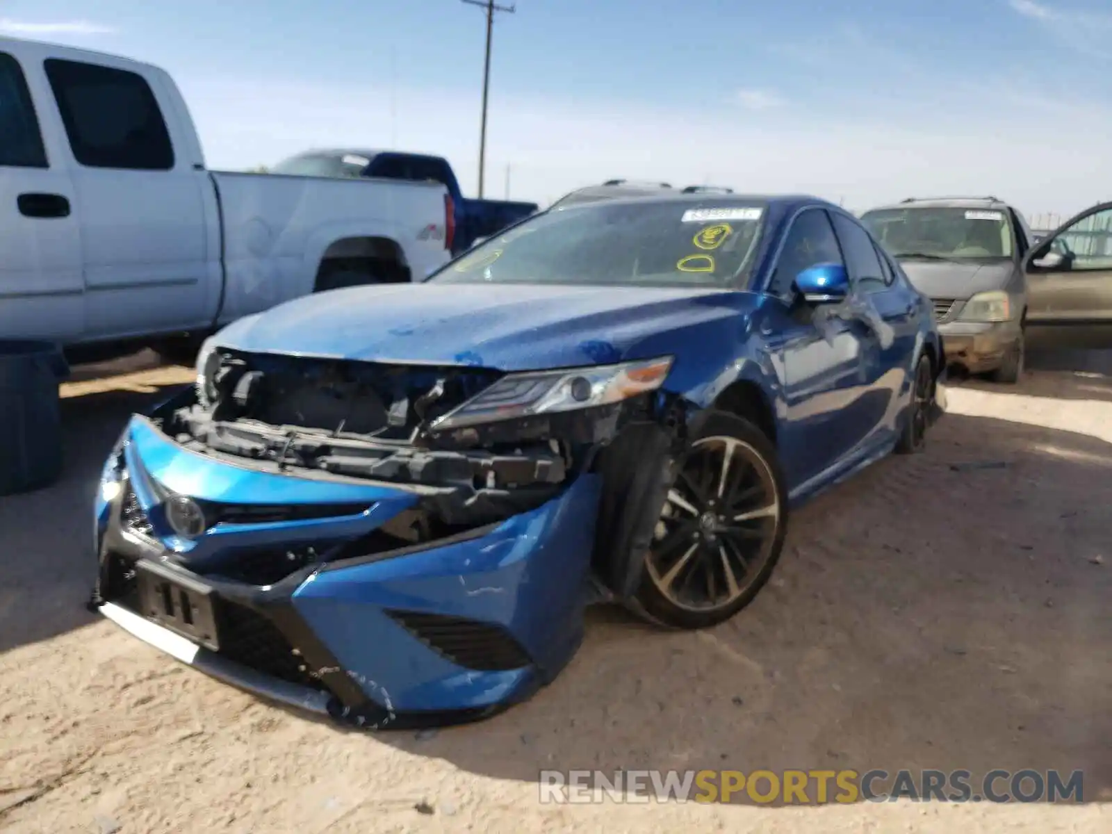 2 Photograph of a damaged car 4T1B61HK0KU267651 TOYOTA CAMRY 2019