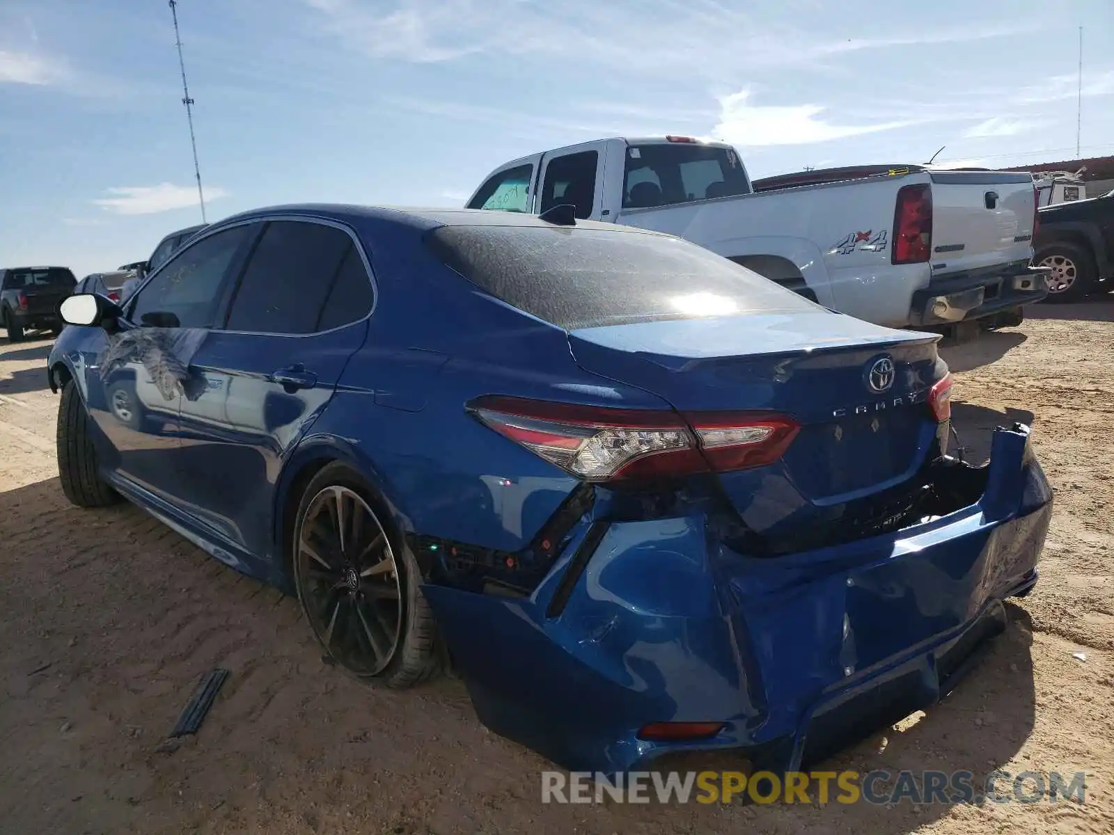 3 Photograph of a damaged car 4T1B61HK0KU267651 TOYOTA CAMRY 2019