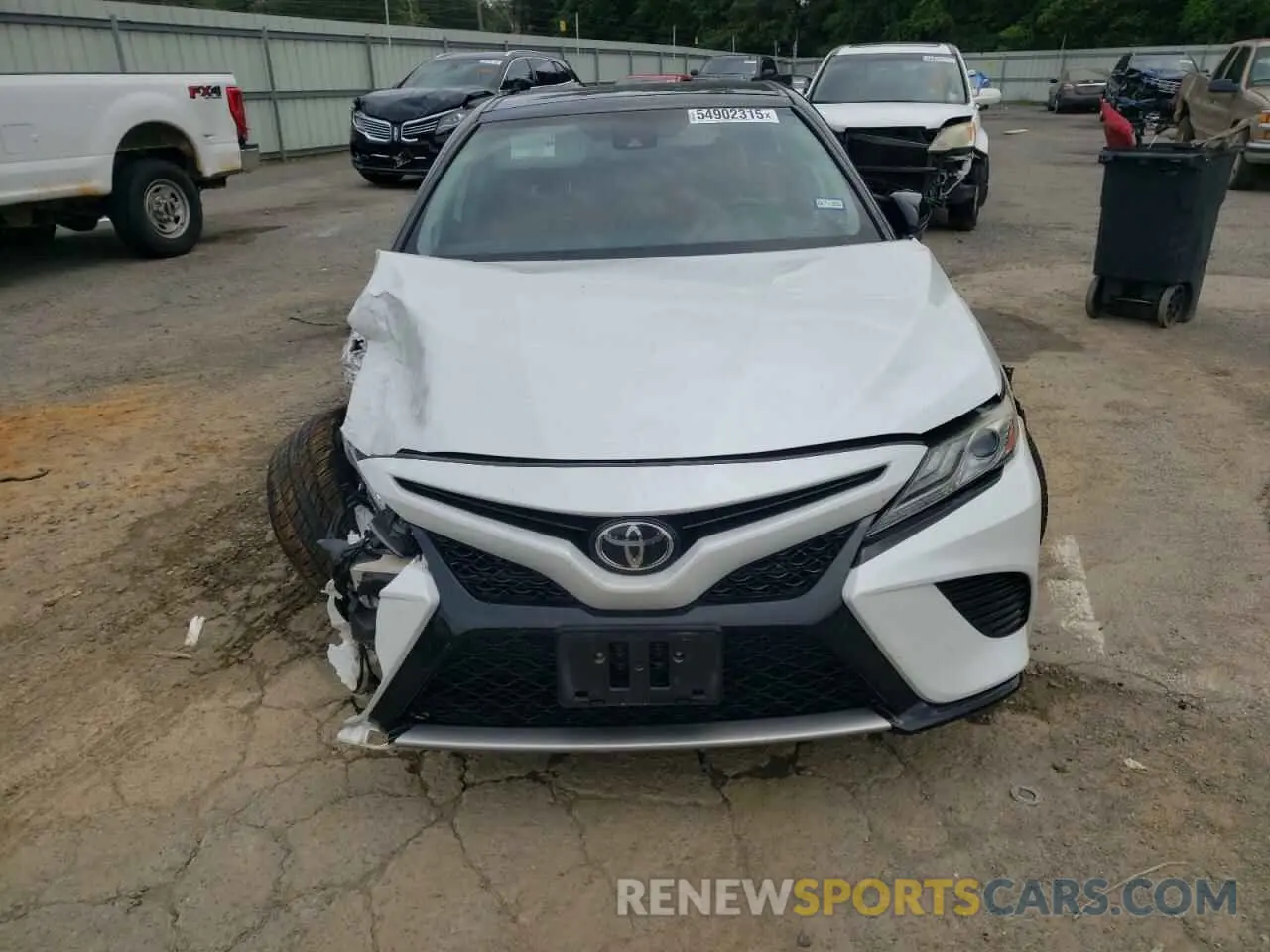 5 Photograph of a damaged car 4T1B61HK0KU270128 TOYOTA CAMRY 2019